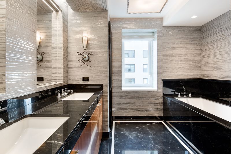530 Park Avenue 16D