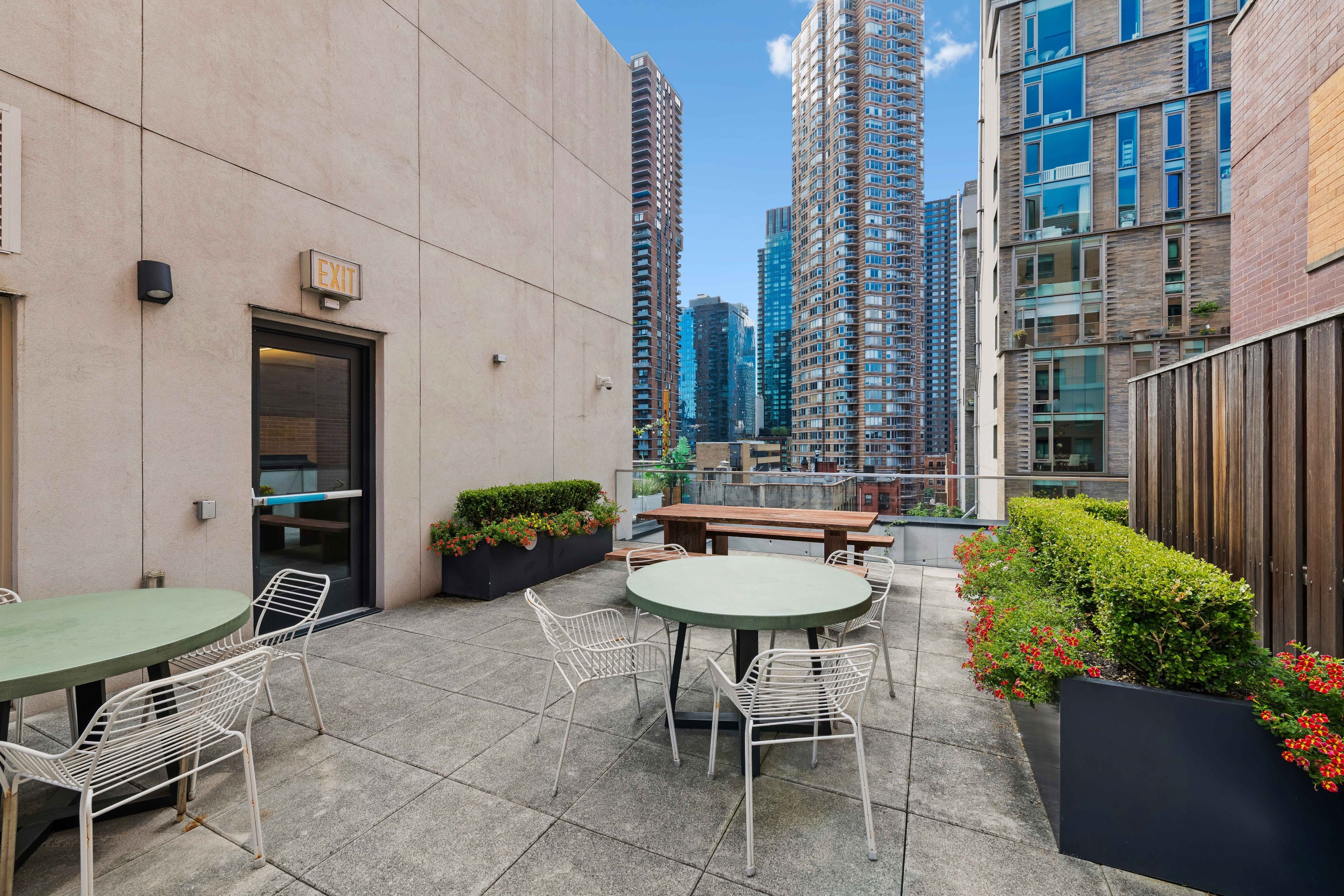 500 W 45th Street 530