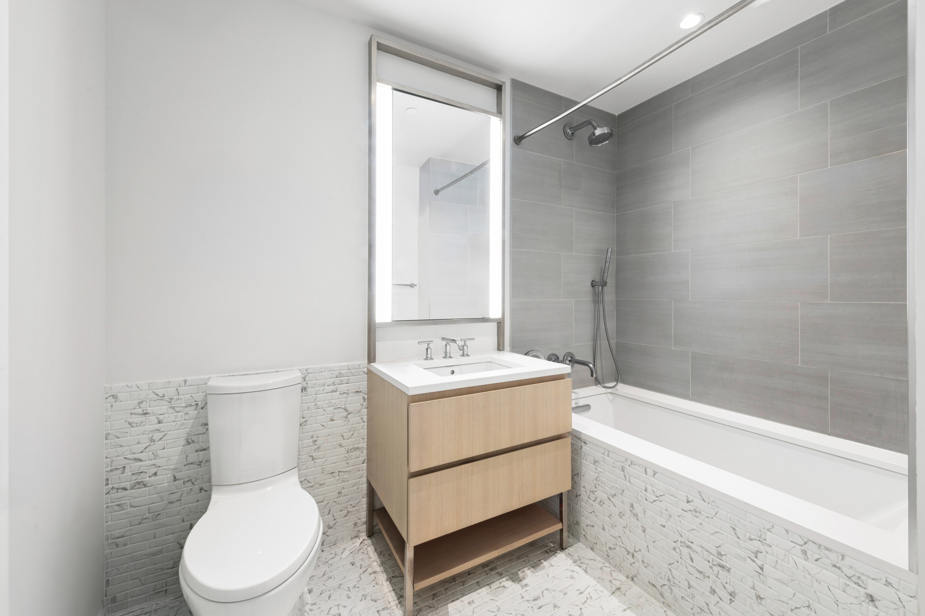 500 W 45th Street 530