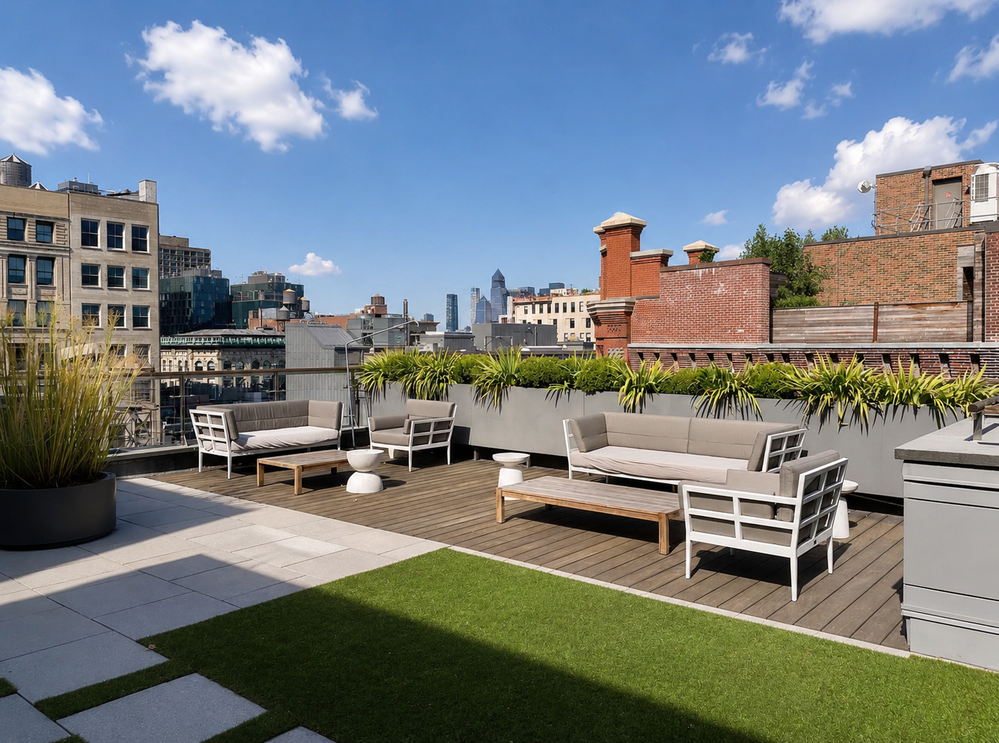 285 Lafayette Street 2D
