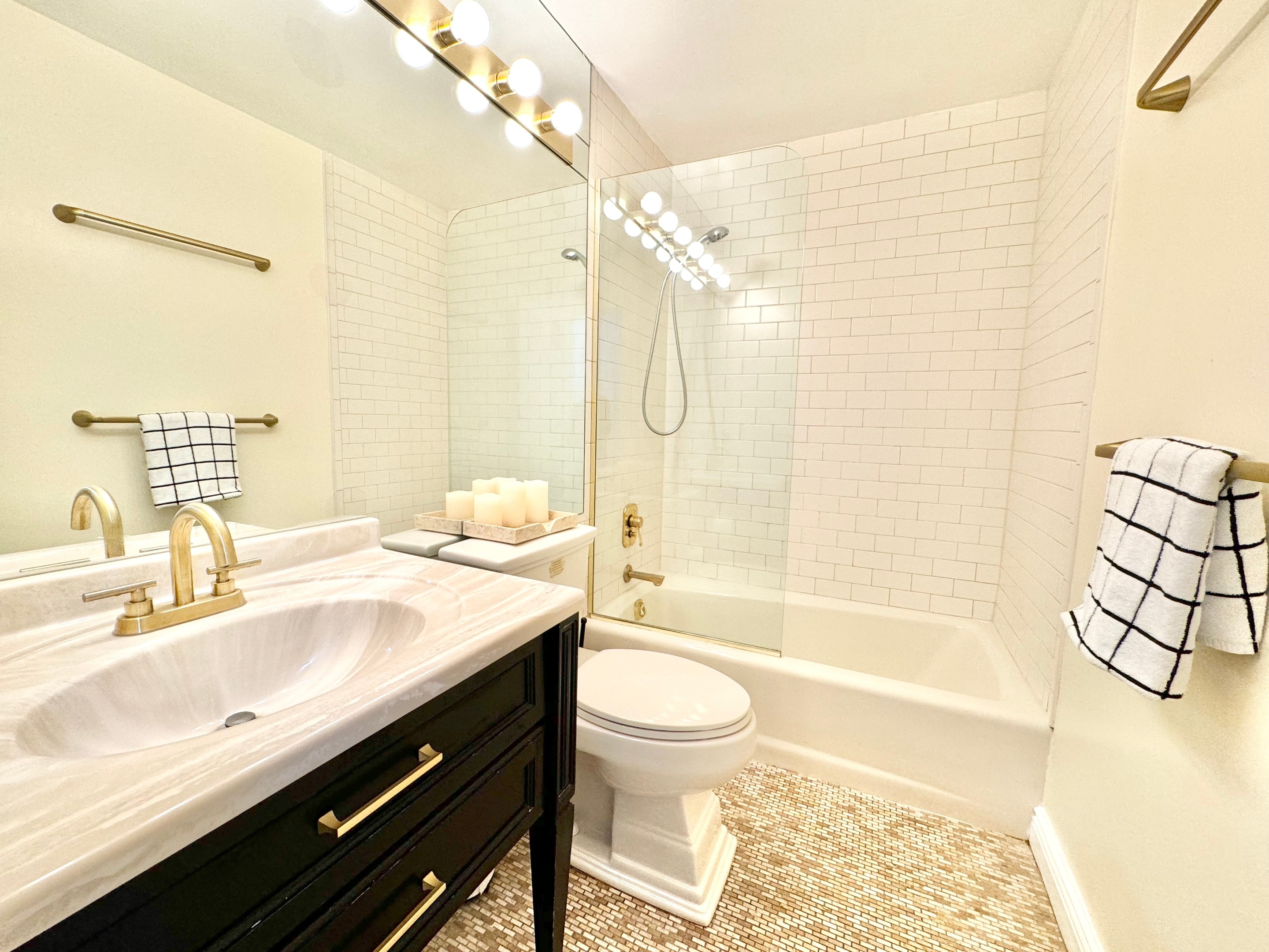 222 W 14th Street 2H