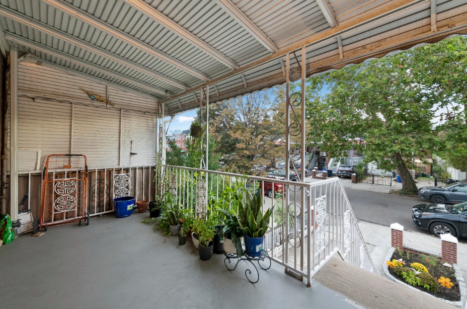 32-11 71st Street N/A
