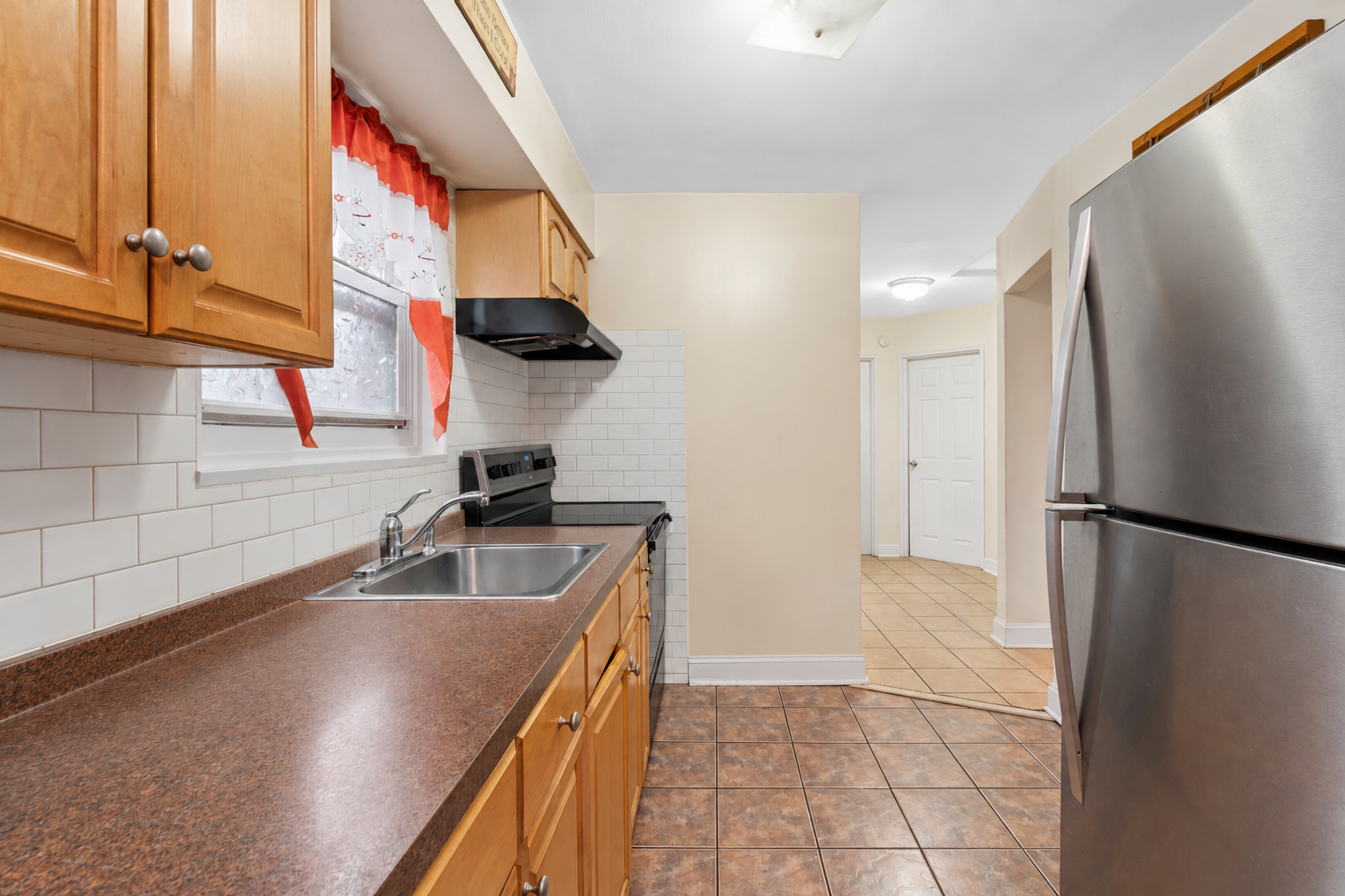 32-11 71st Street N/A