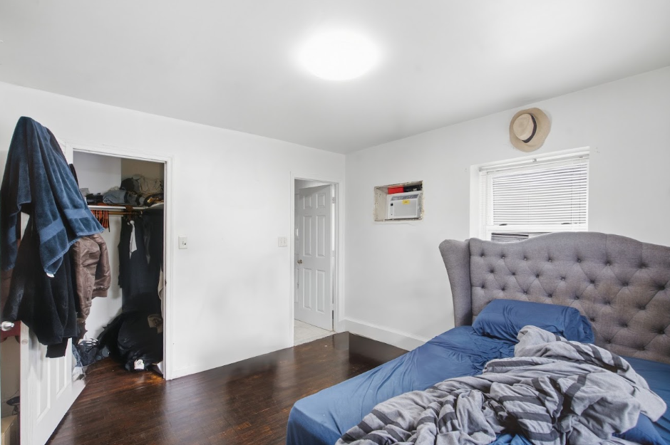 1047 Dekalb Avenue N/A