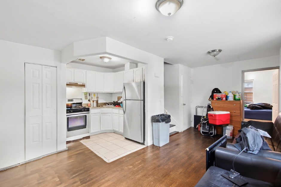 1047 Dekalb Avenue N/A