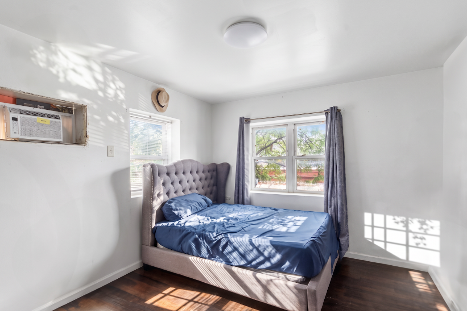 1047 Dekalb Avenue N/A