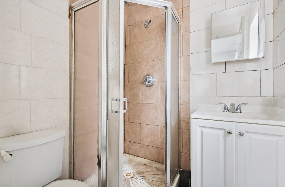 1047 Dekalb Avenue N/A
