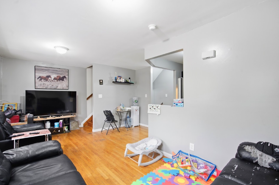 1047 Dekalb Avenue N/A