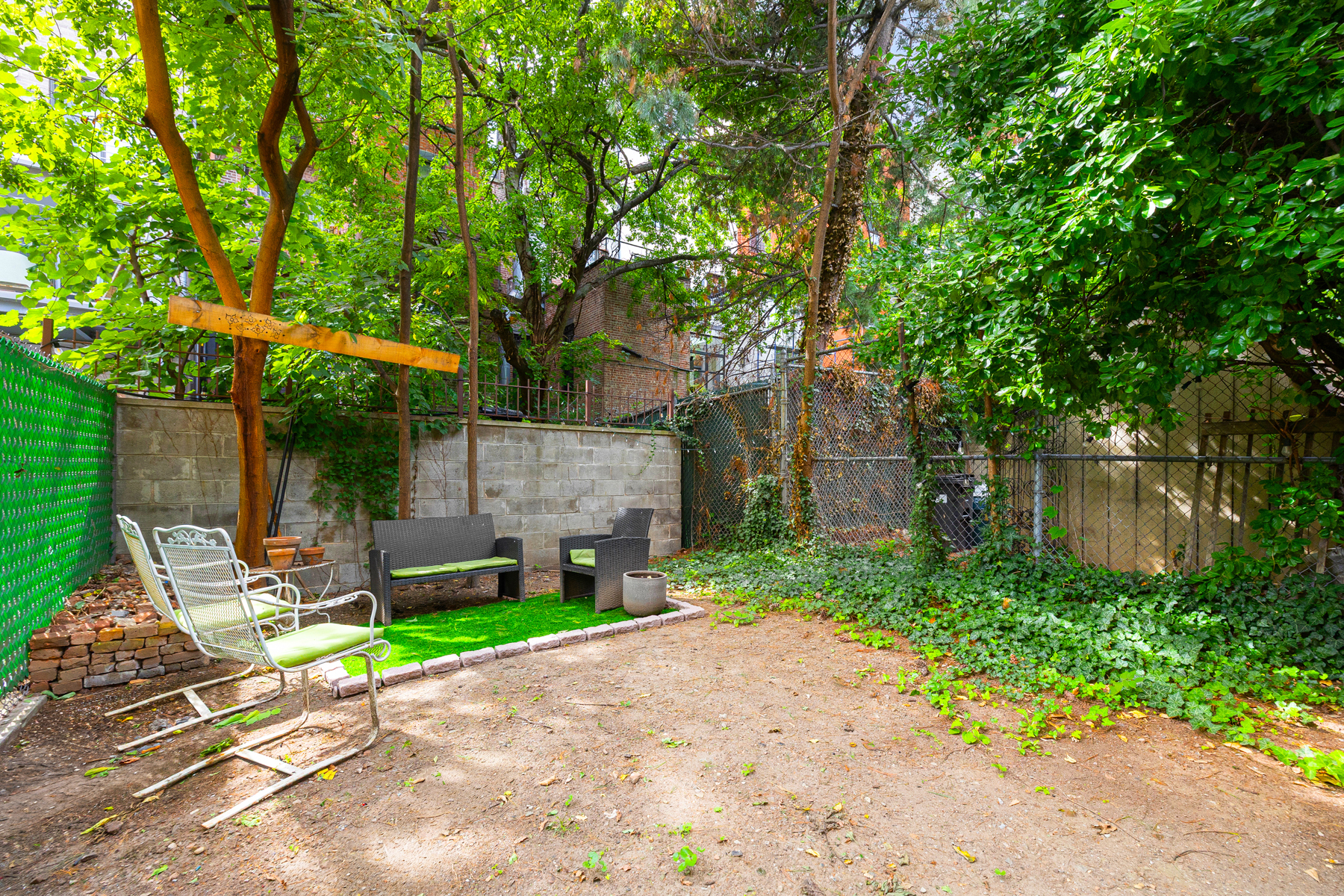 10 E 129th Street TH