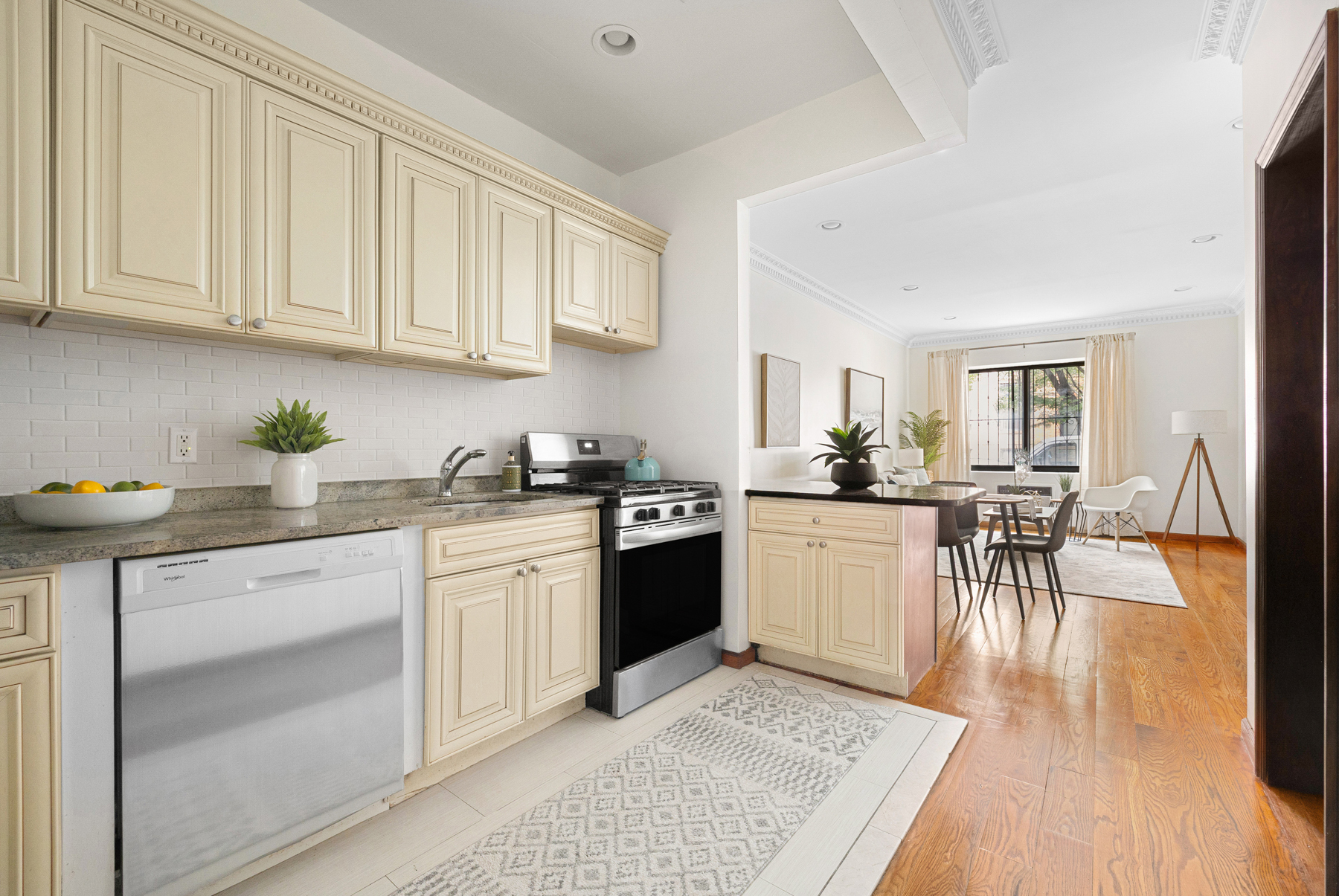 10 E 129th Street TH