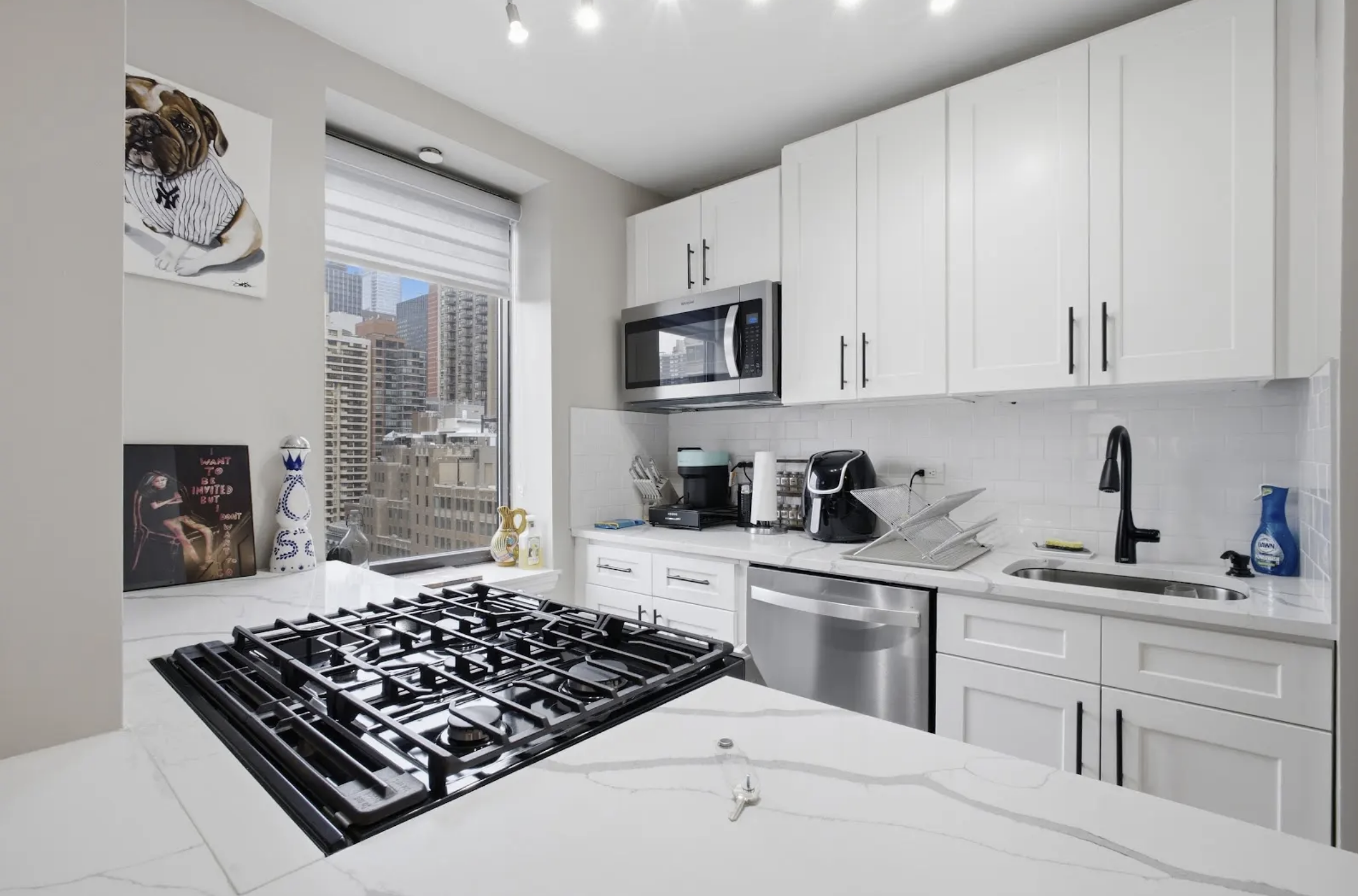 415 E 37th Street 18N