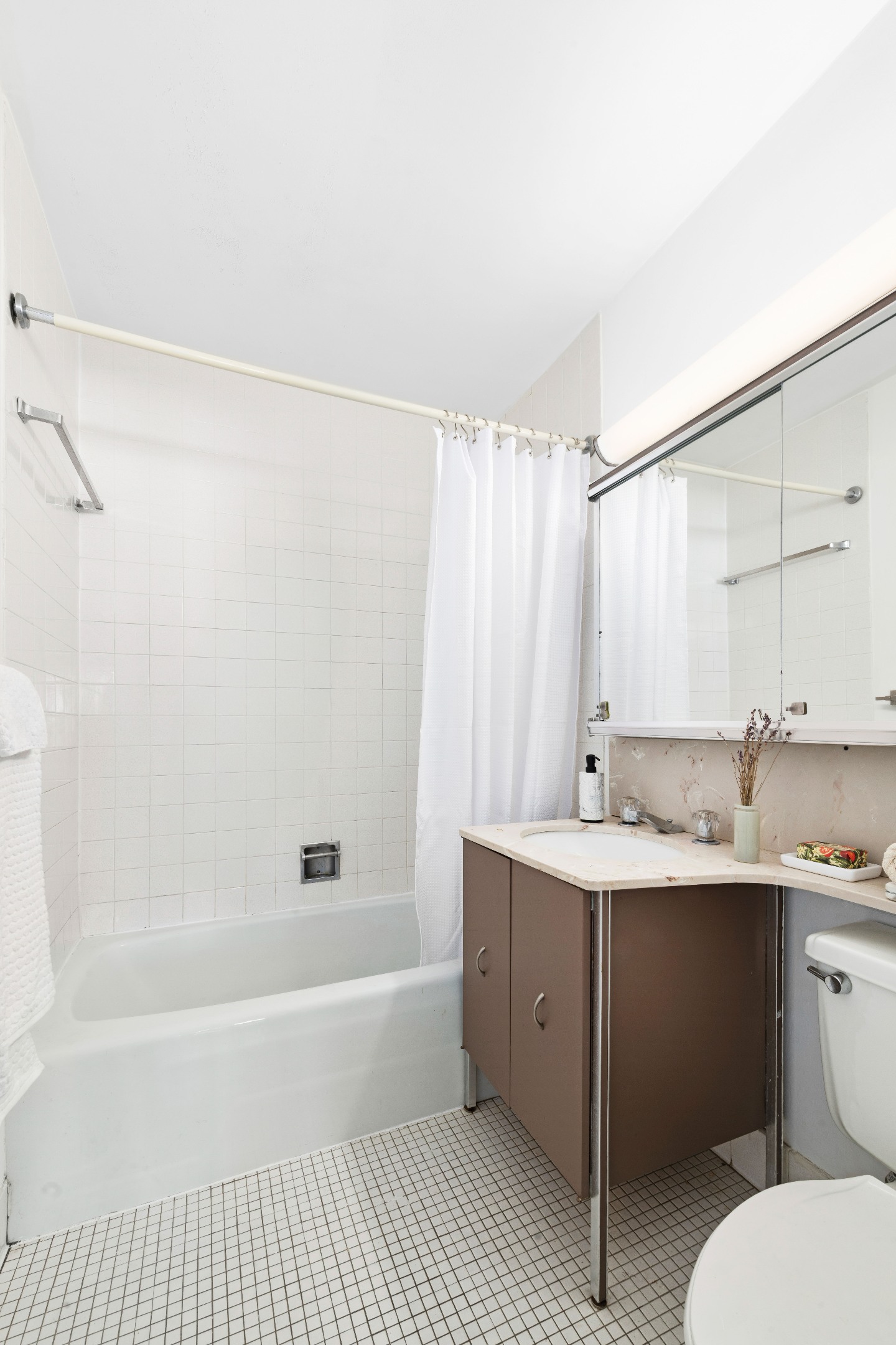 20 W 64th Street 15J