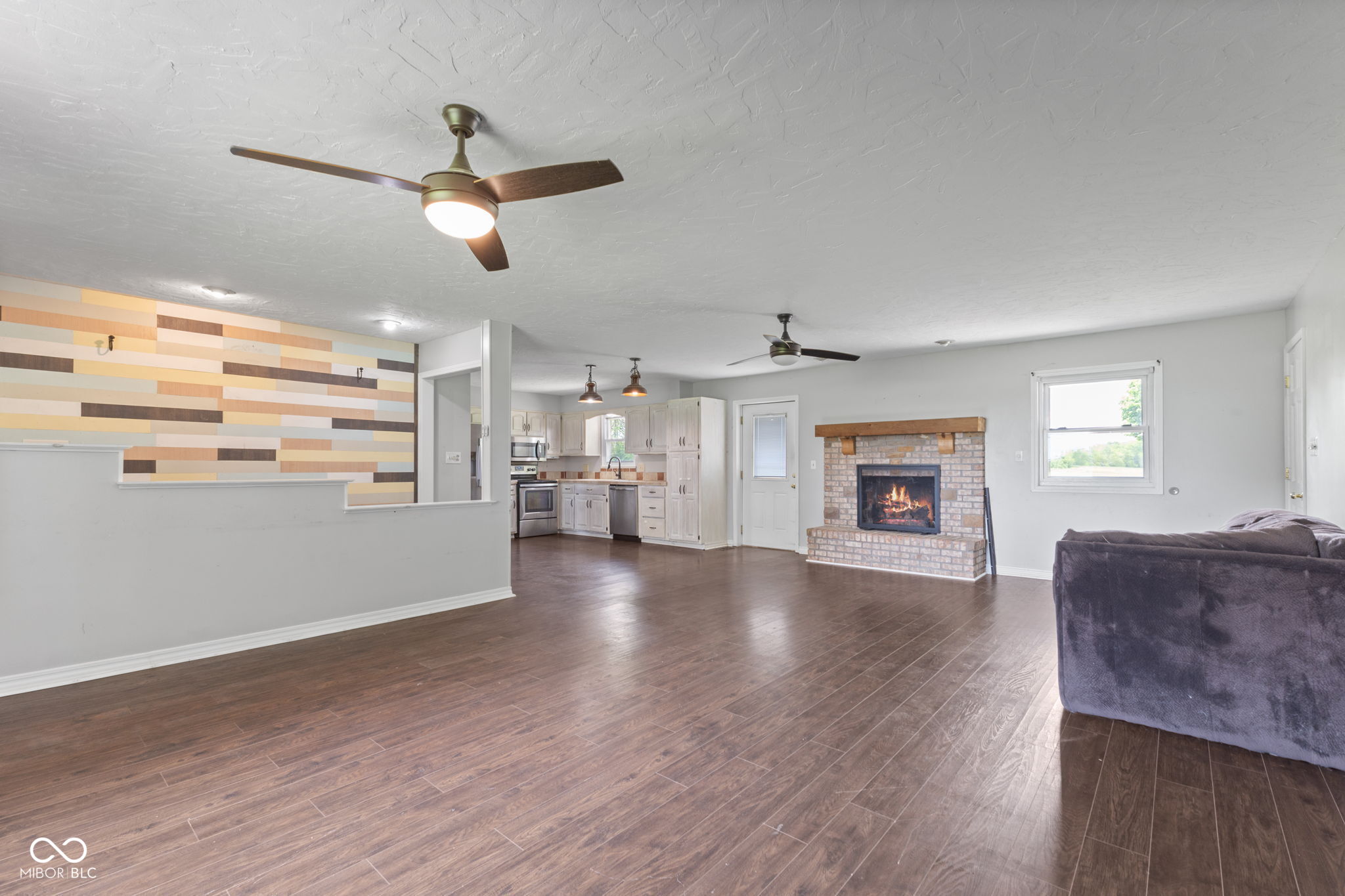 522 E County Road 1000 S