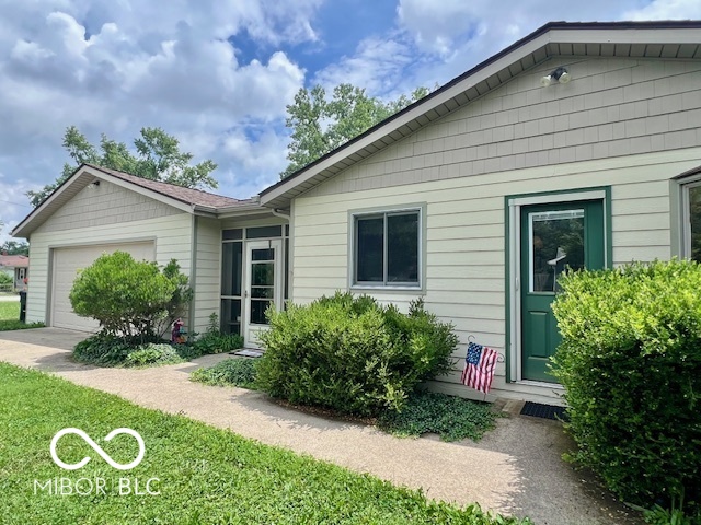 1802 Laurel Drive