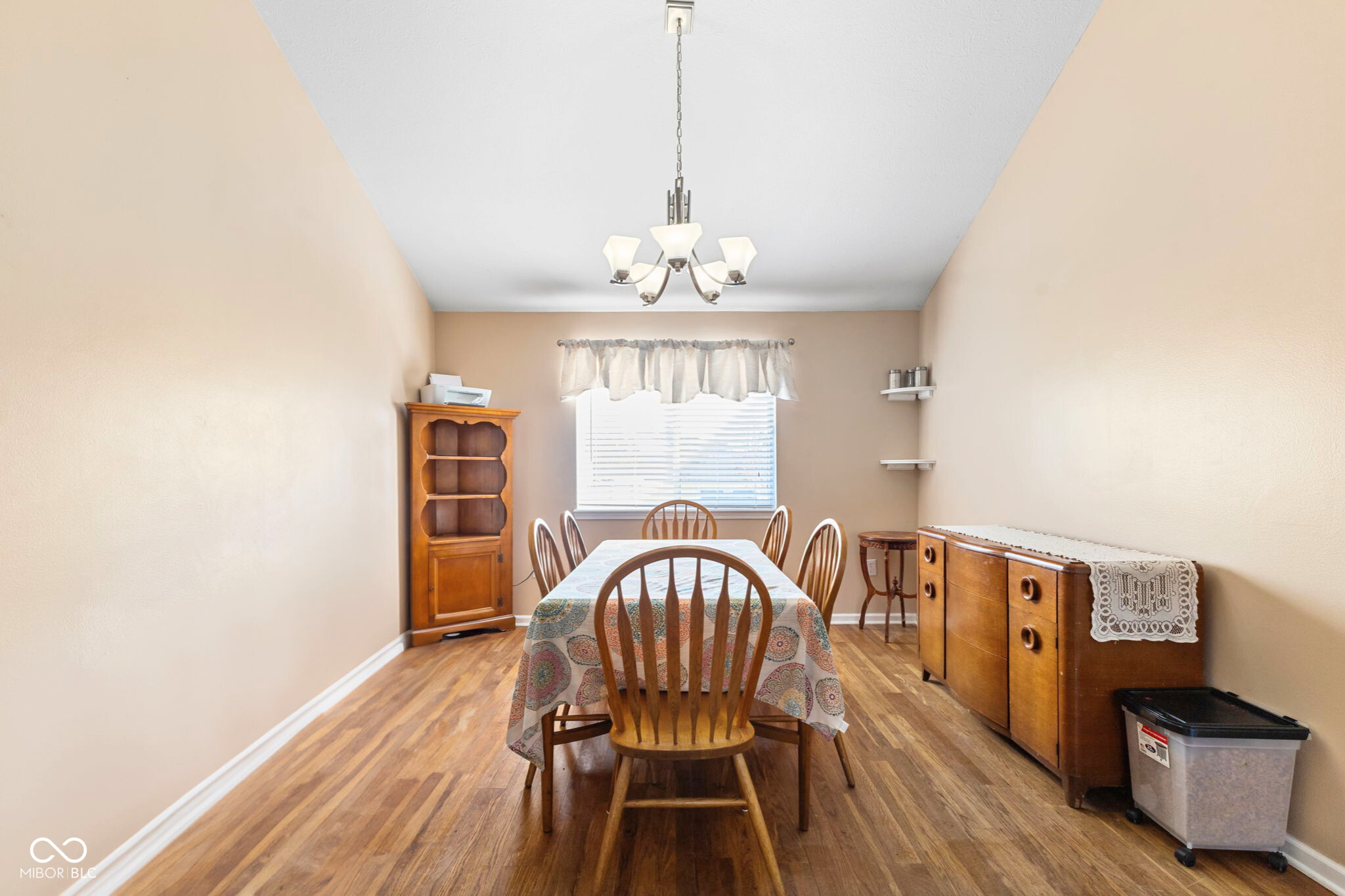 1439 E McKenzie Road