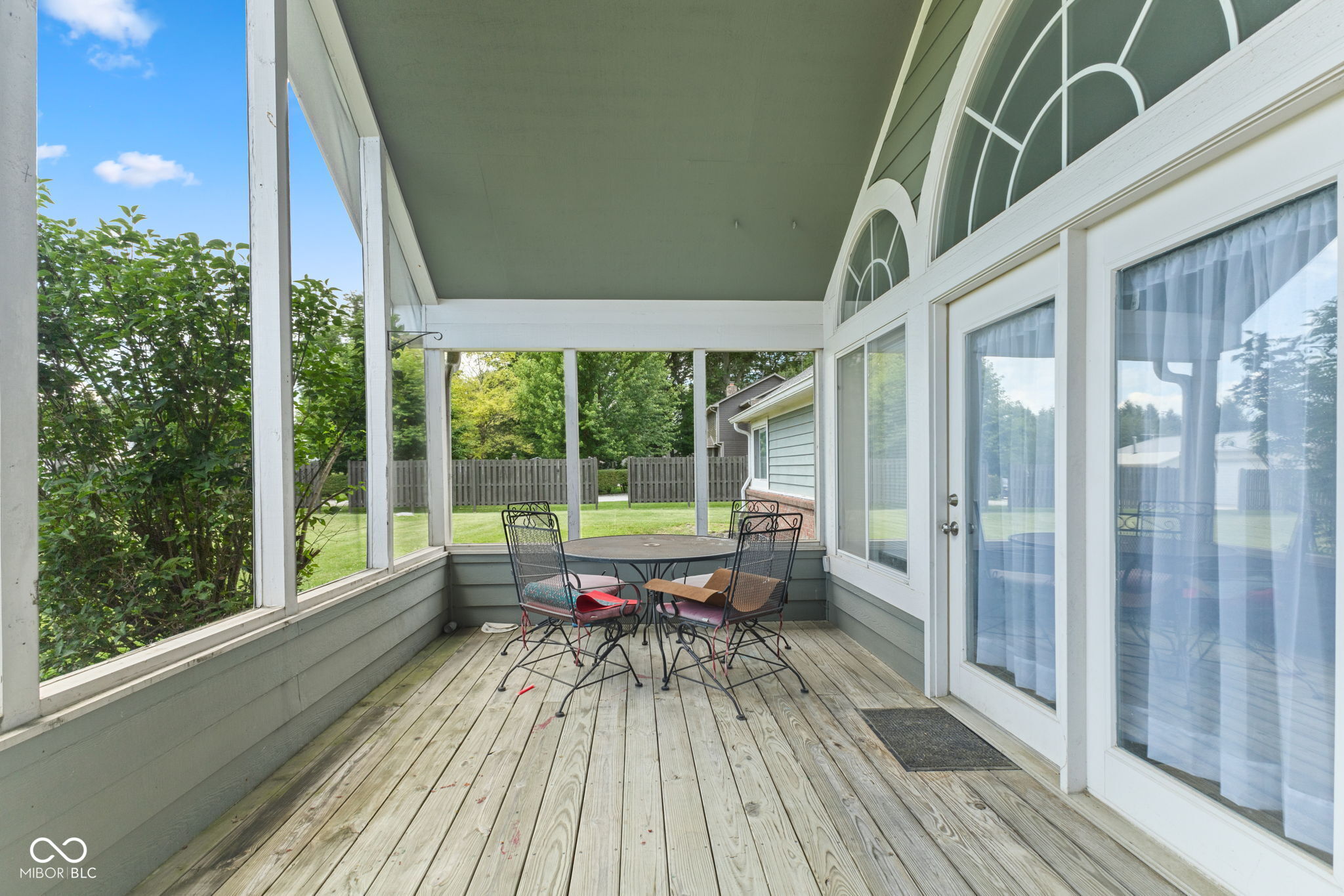 1439 E McKenzie Road