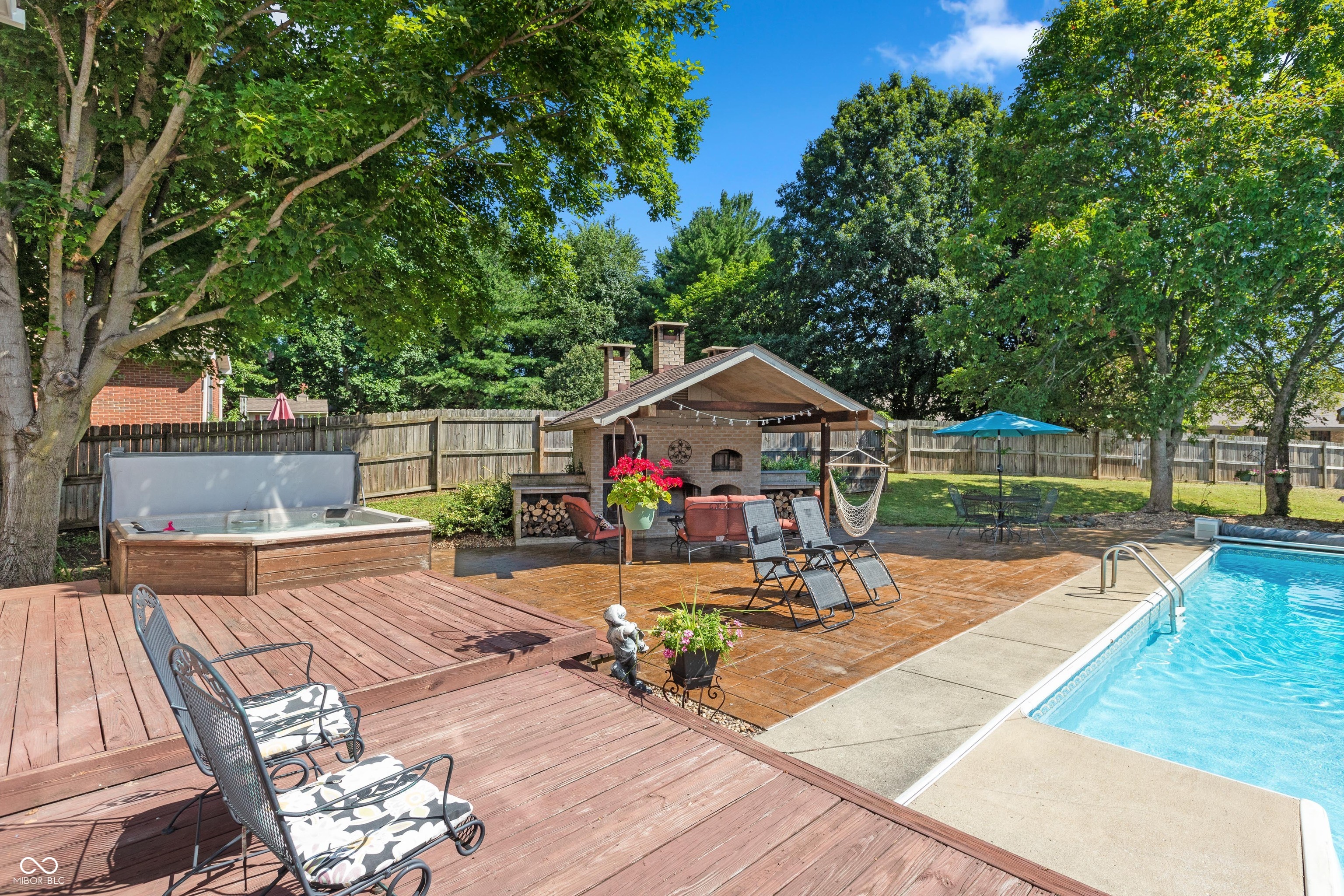 6926 Princess Lane