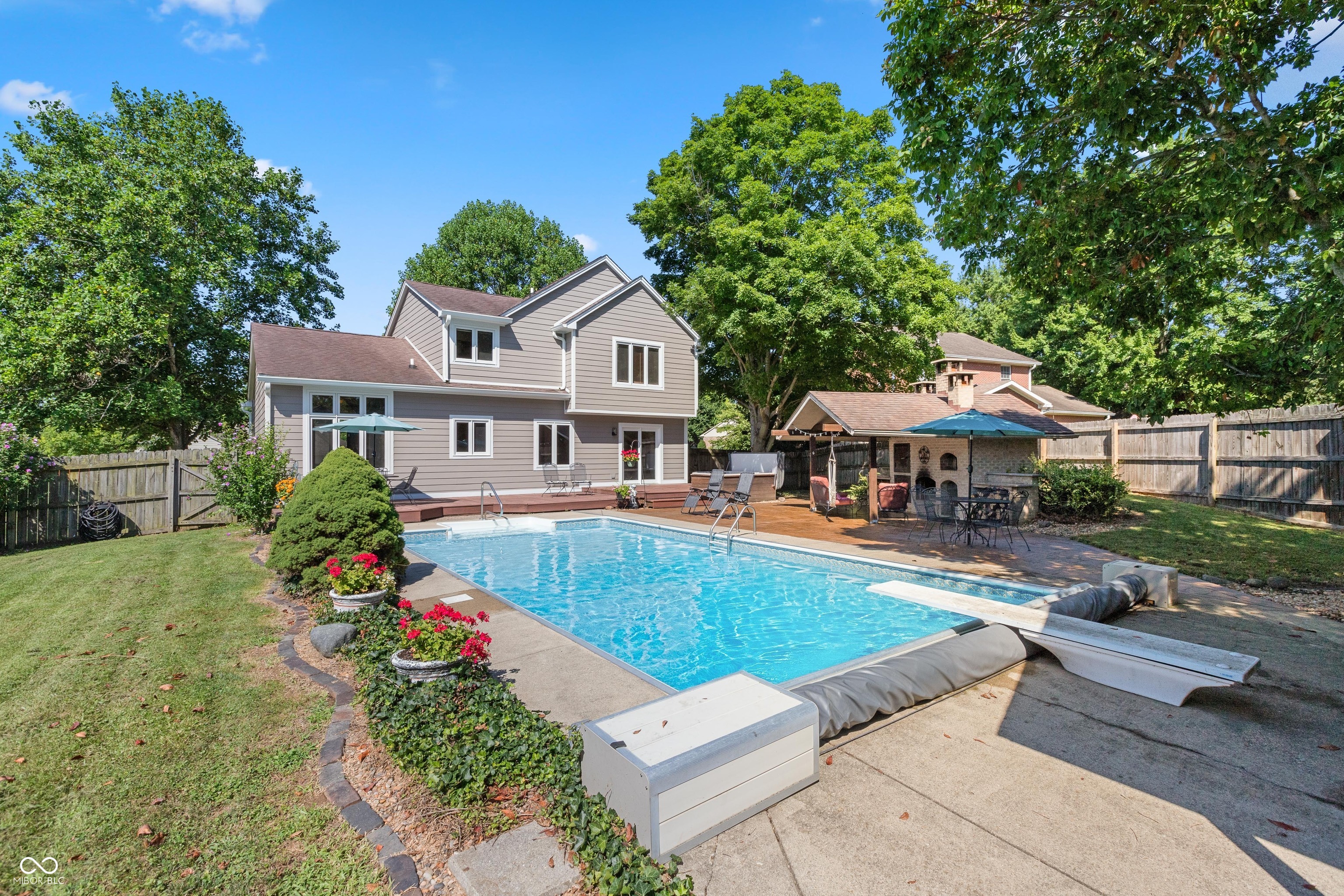6926 Princess Lane