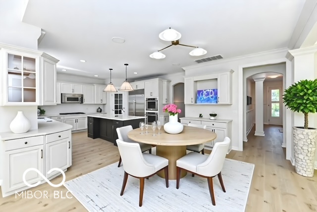 13617 Creekridge Lane