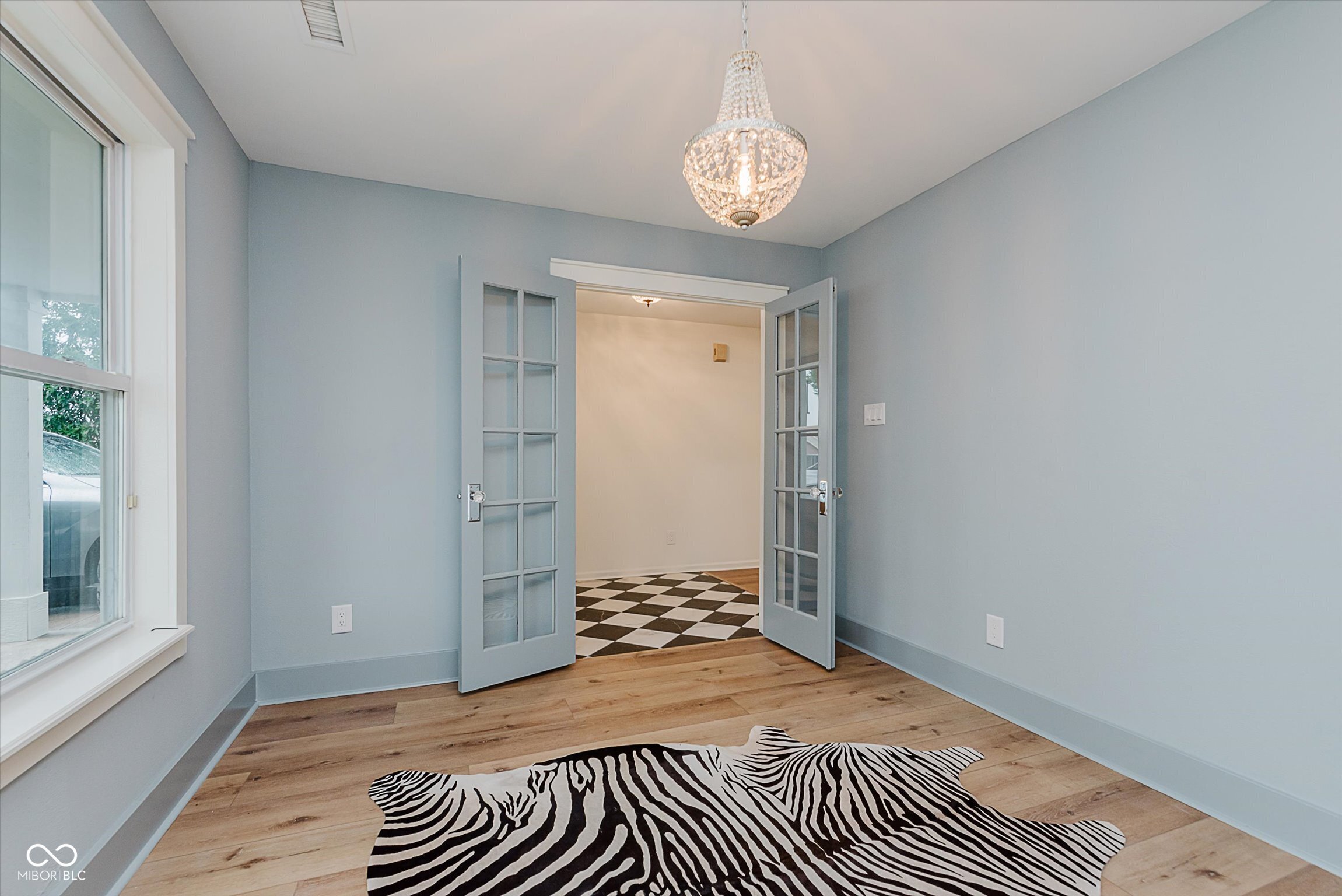 12082 Aldenham Boulevard