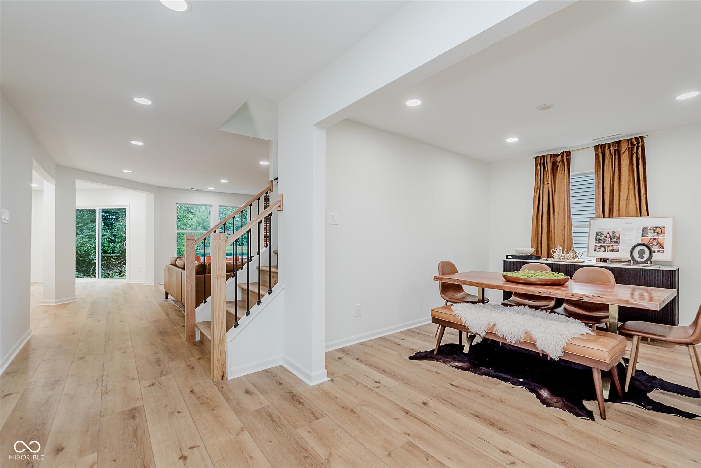 12082 Aldenham Boulevard