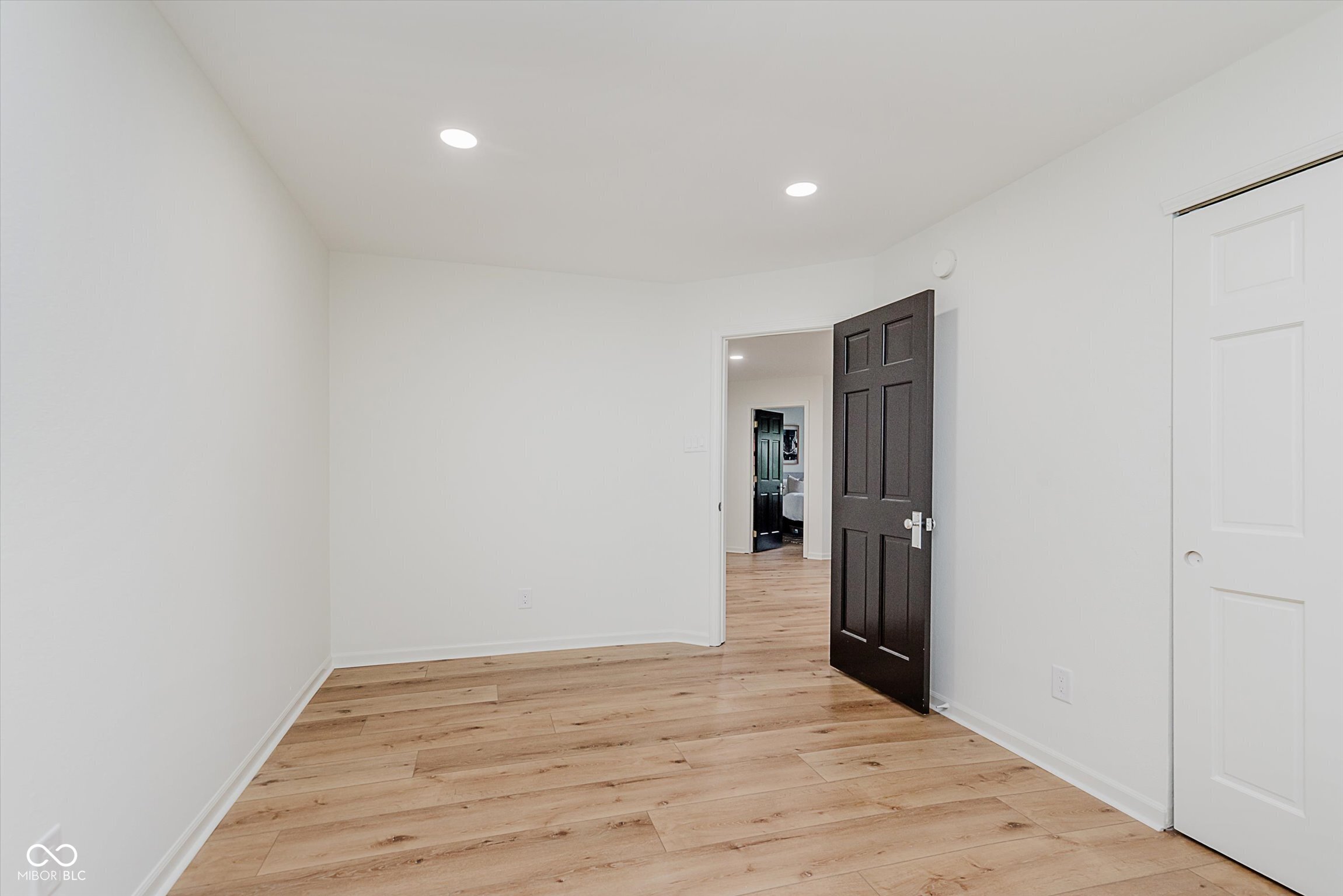 12082 Aldenham Boulevard