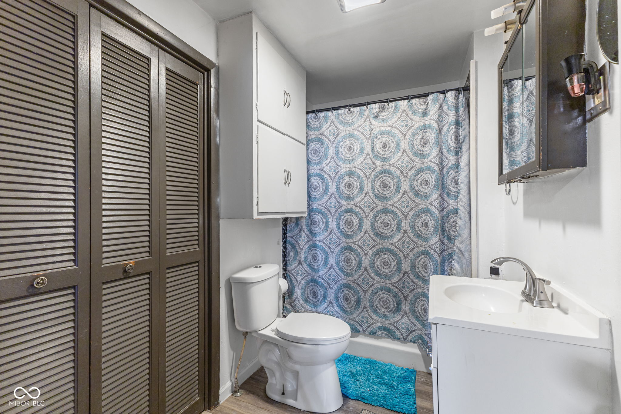 1959 N Graham Avenue