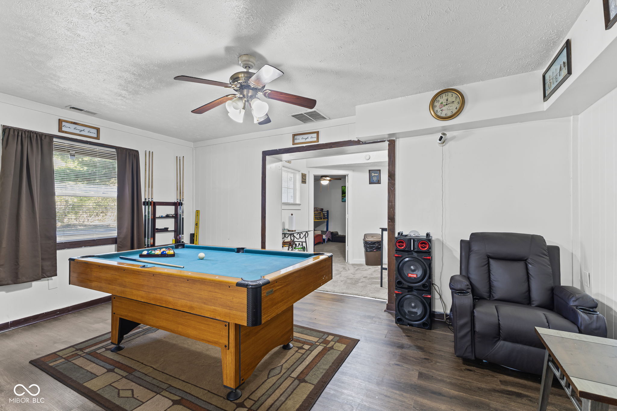 1959 N Graham Avenue