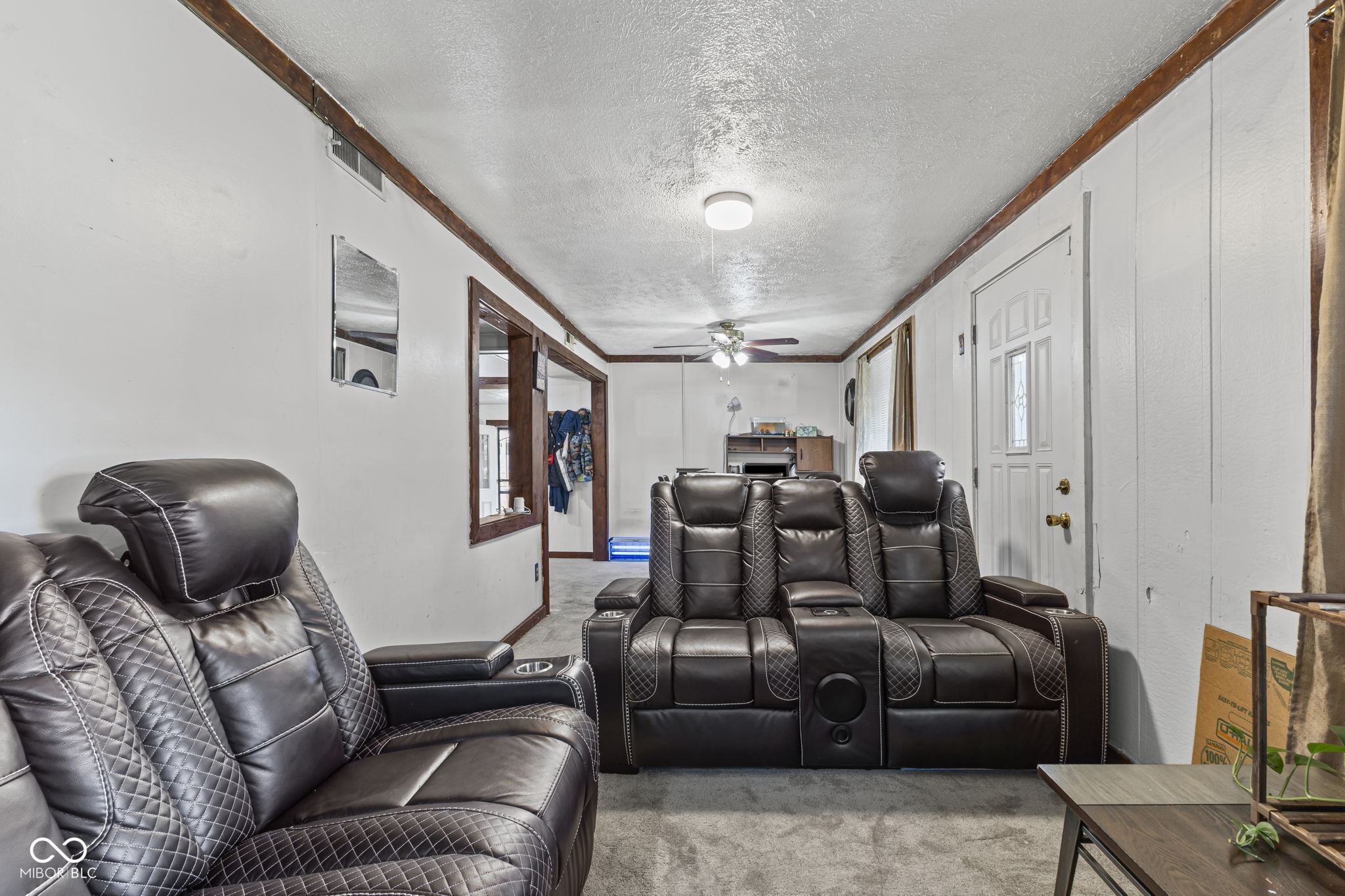 1959 N Graham Avenue