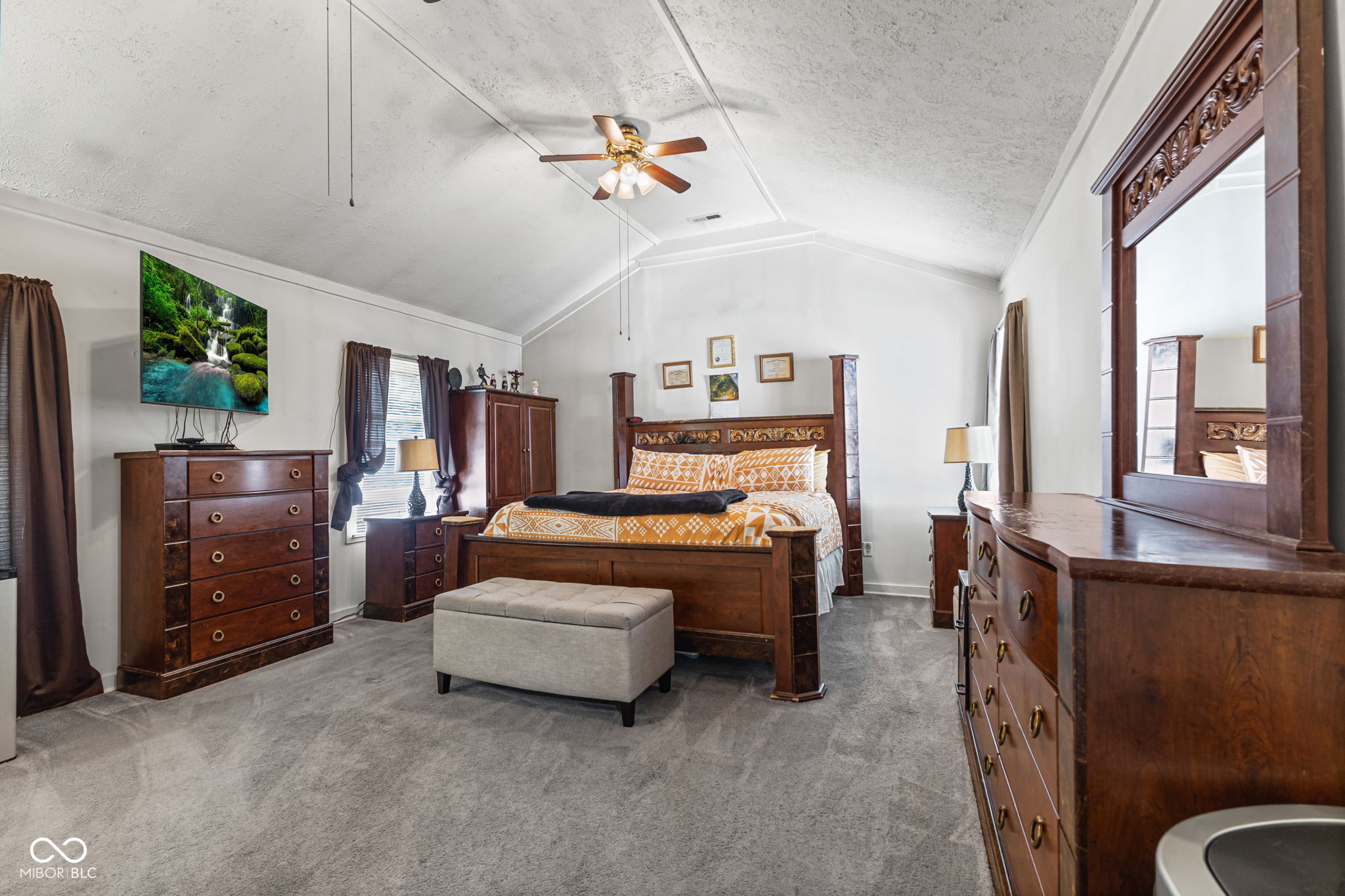 1959 N Graham Avenue