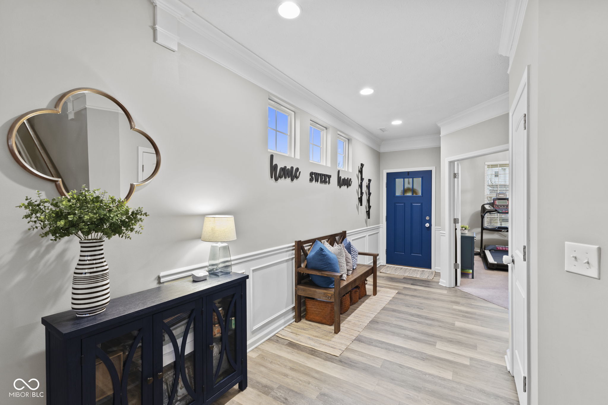 6740 Shooting Star Drive