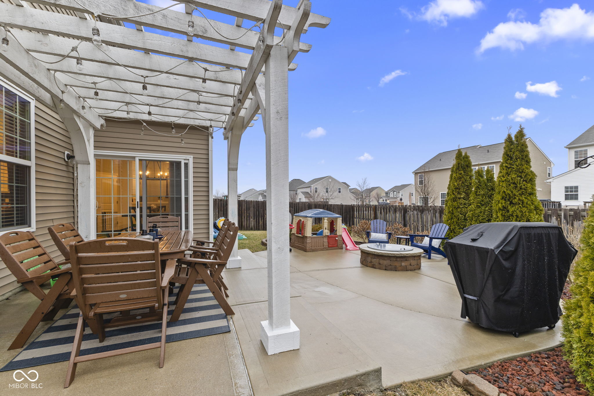 6740 Shooting Star Drive