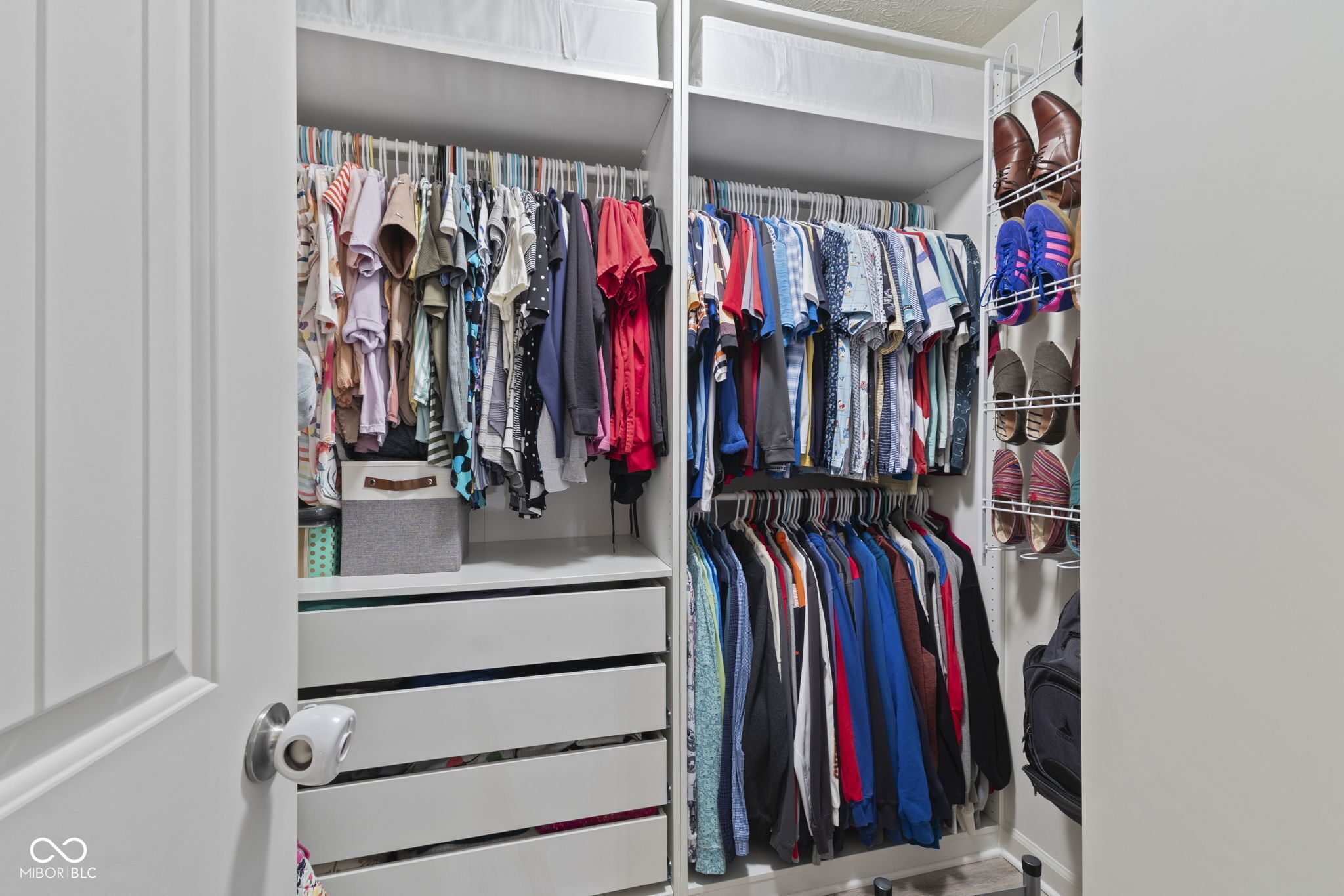 6740 Shooting Star Drive