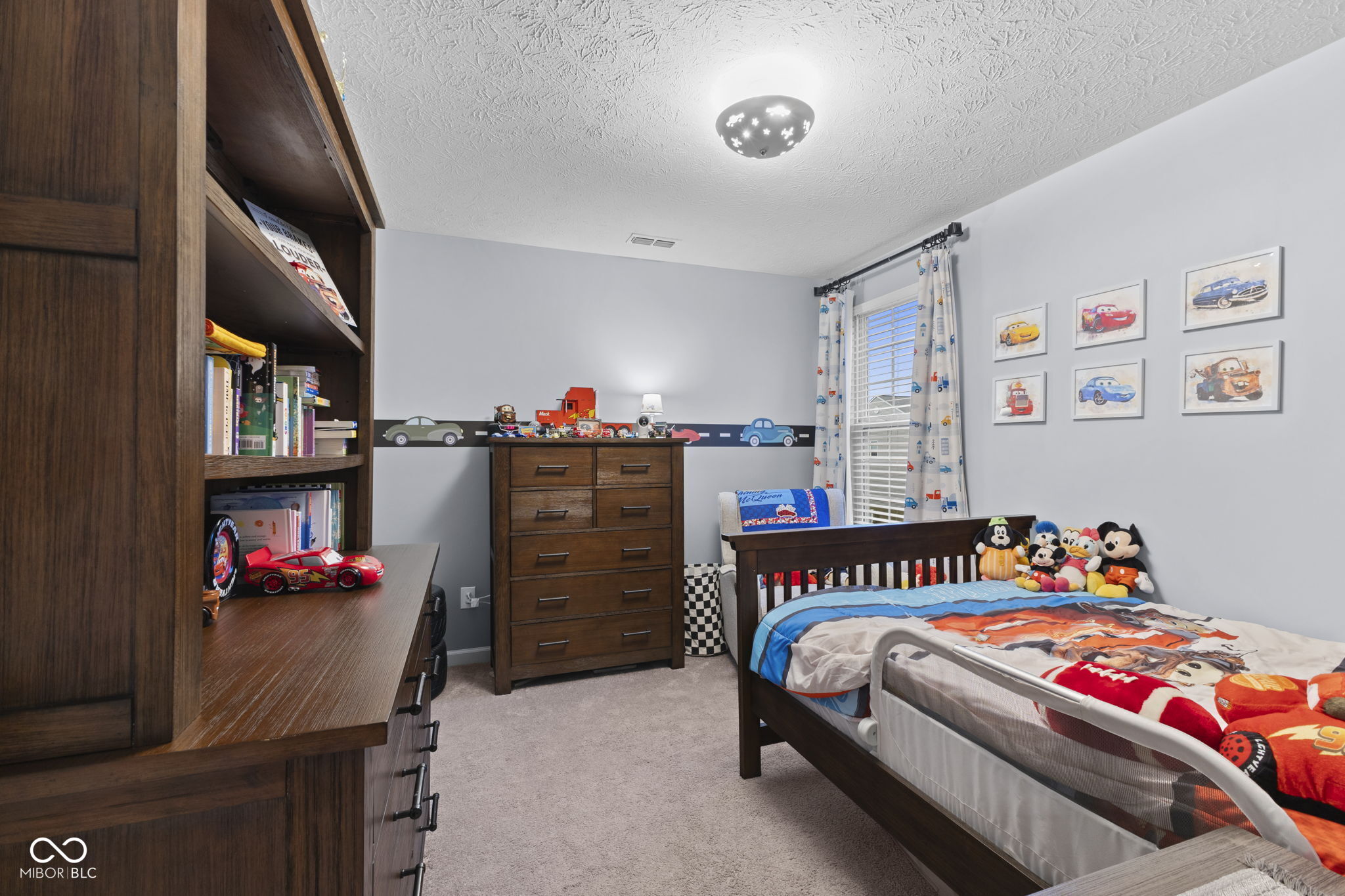 6740 Shooting Star Drive