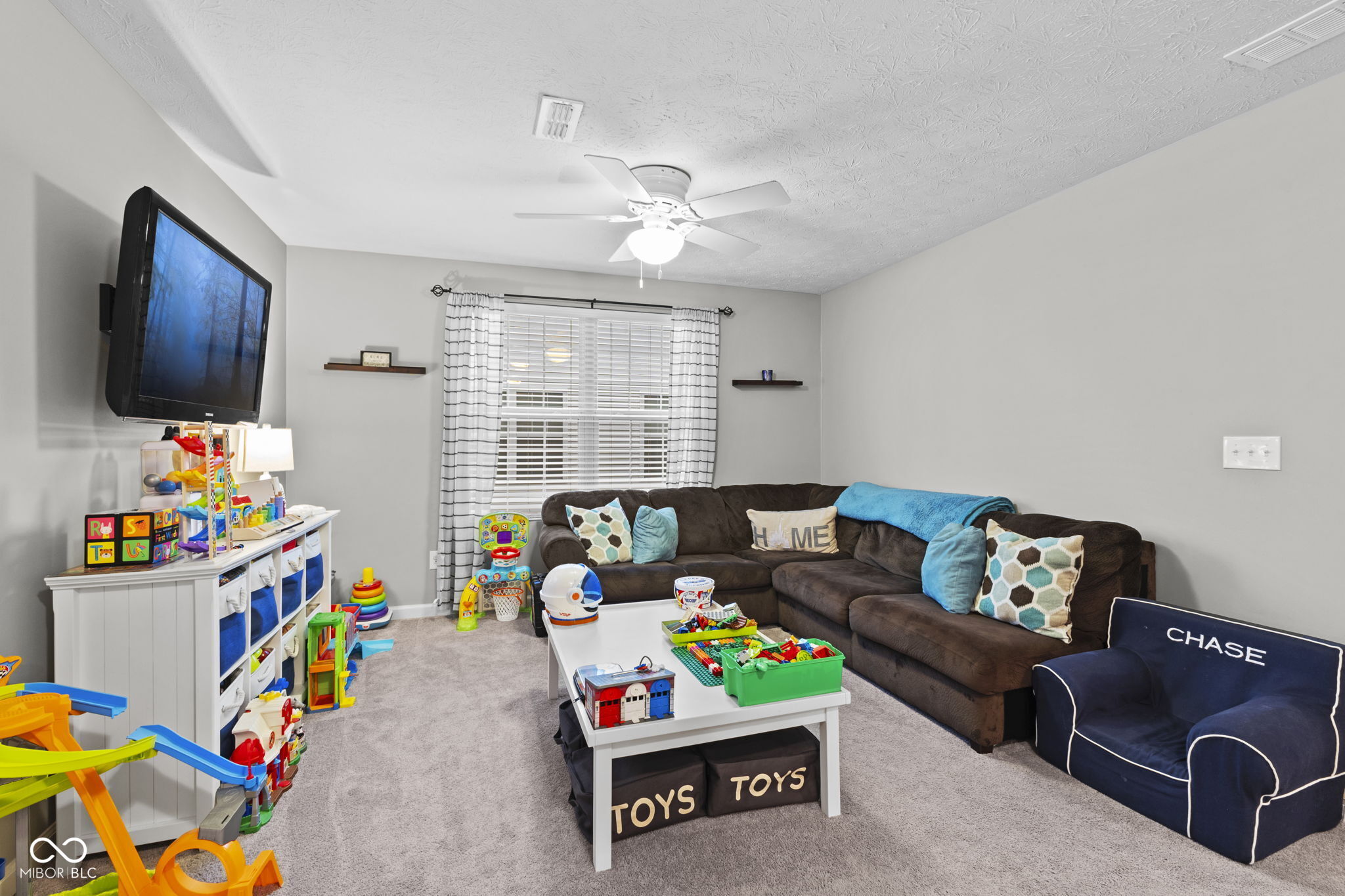 6740 Shooting Star Drive