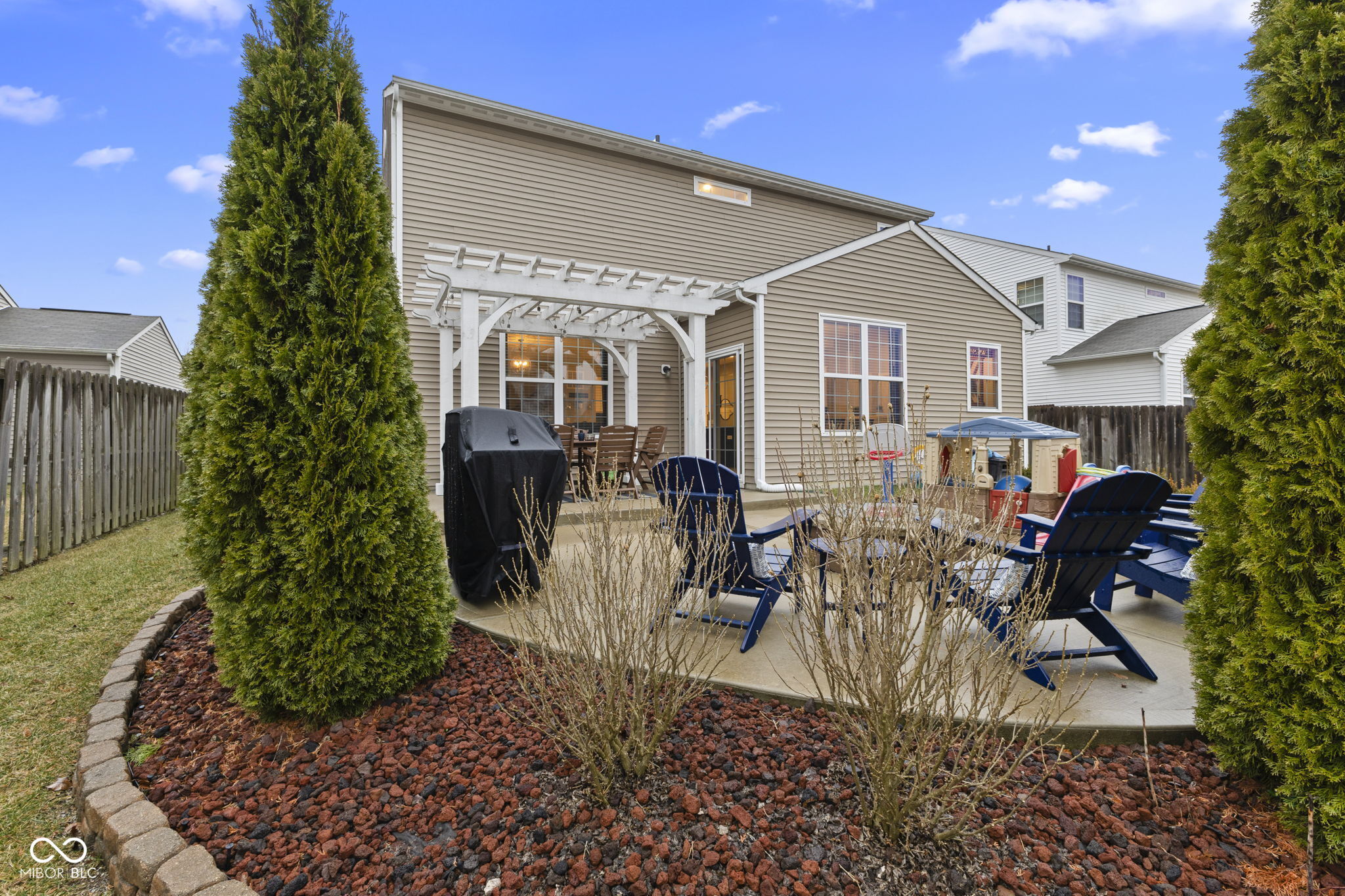 6740 Shooting Star Drive