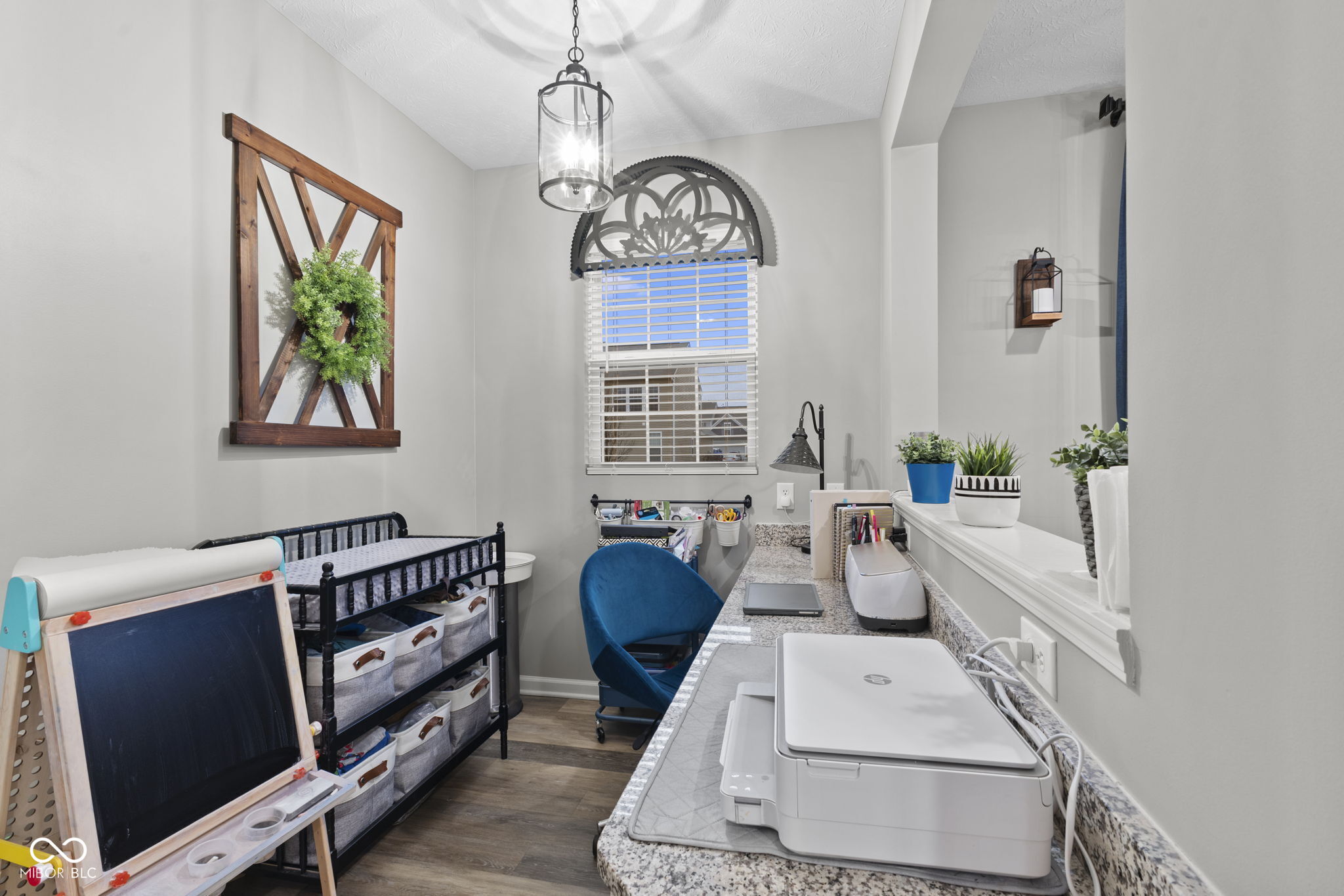 6740 Shooting Star Drive