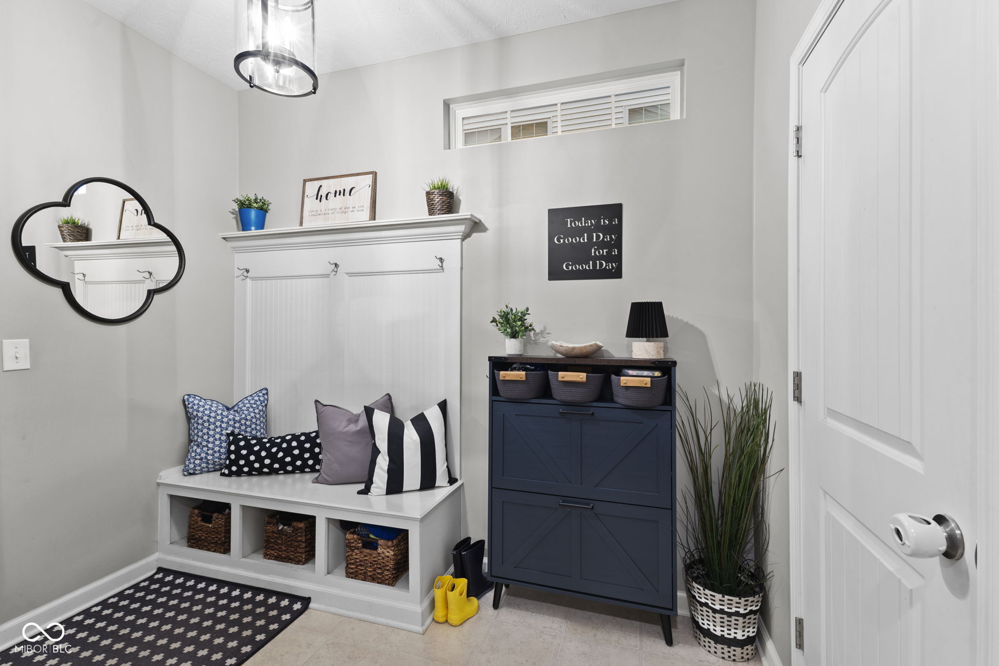 6740 Shooting Star Drive