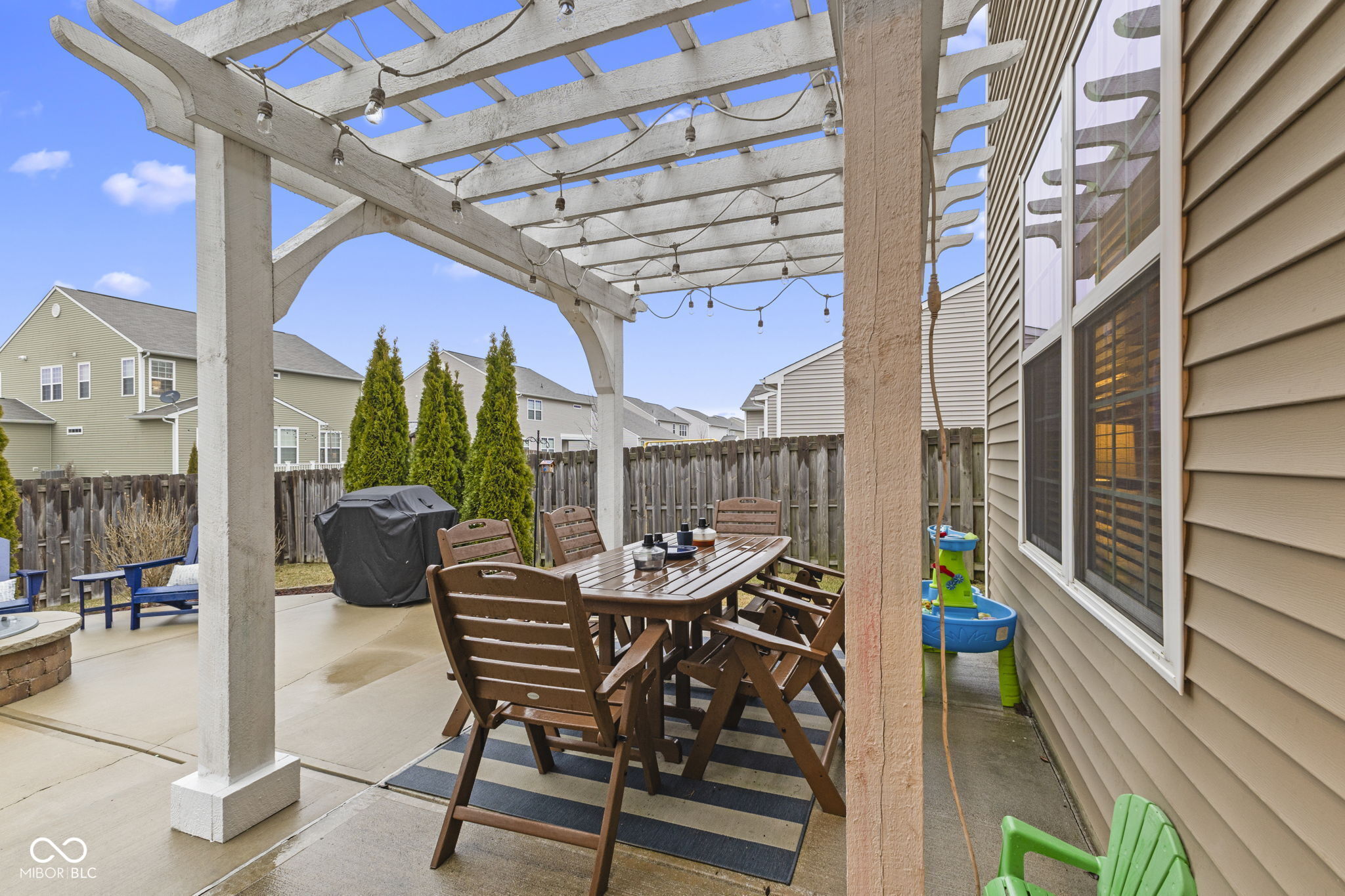 6740 Shooting Star Drive