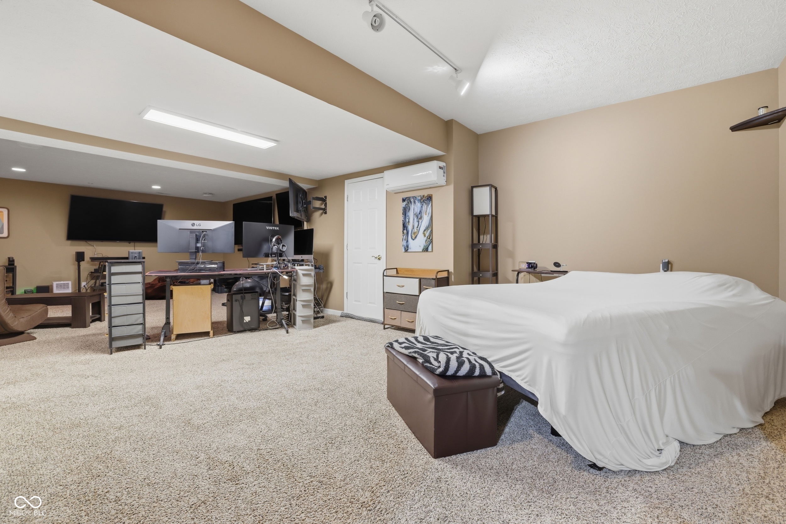 8101 Wellsbrook Drive