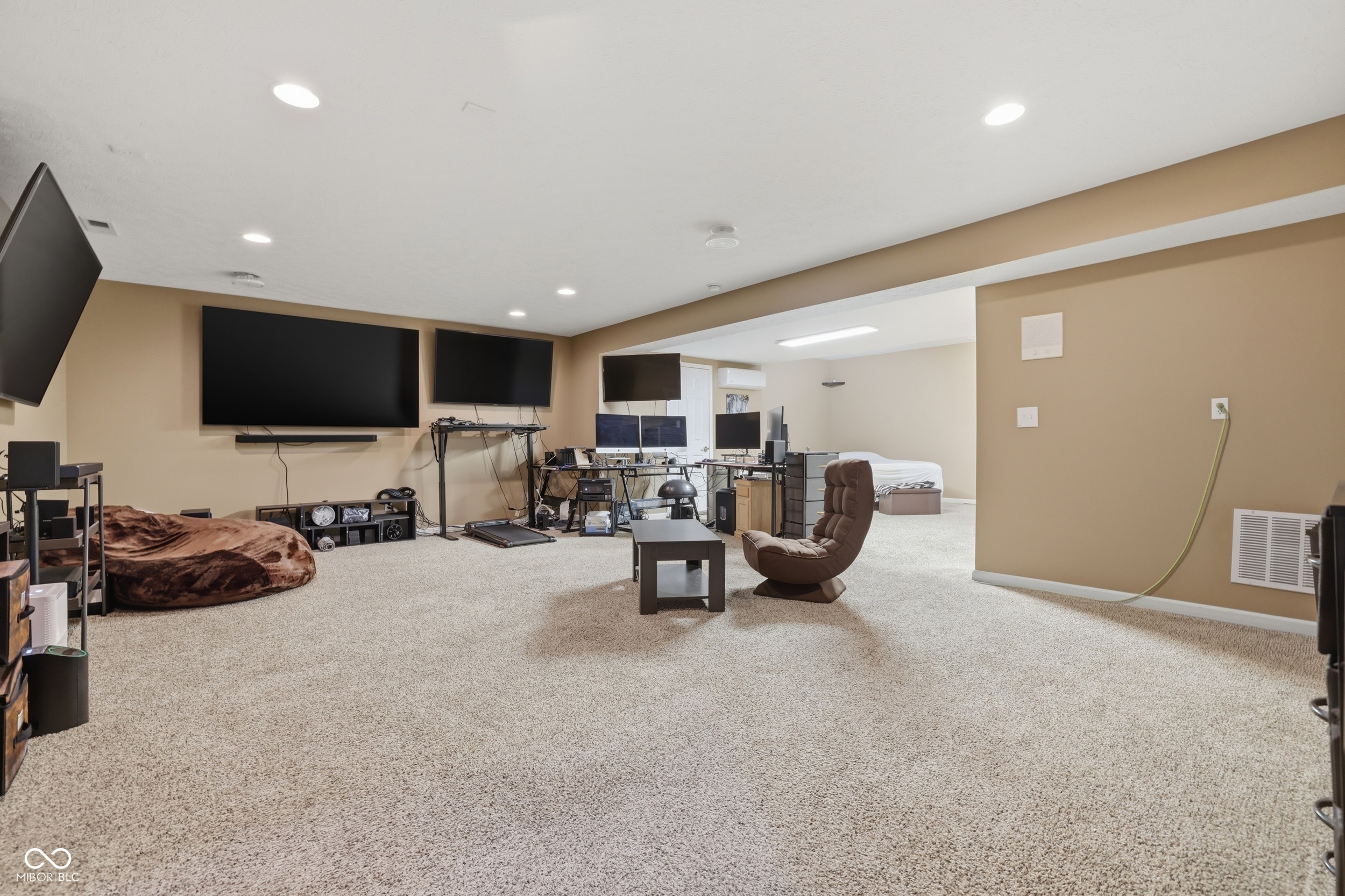 8101 Wellsbrook Drive
