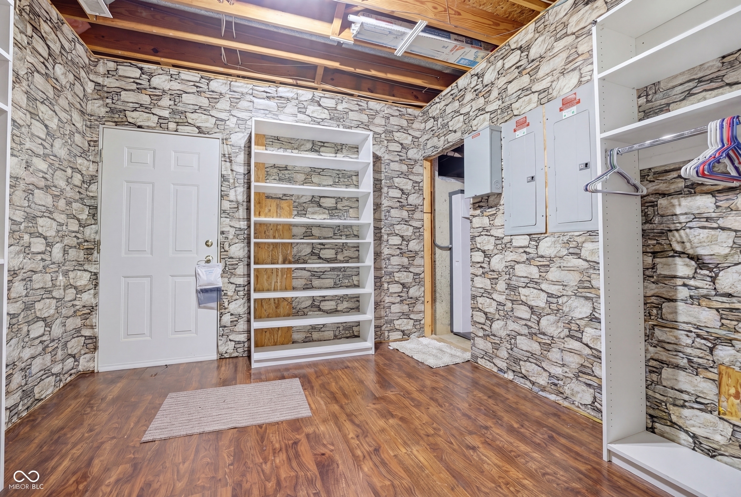 8101 Wellsbrook Drive