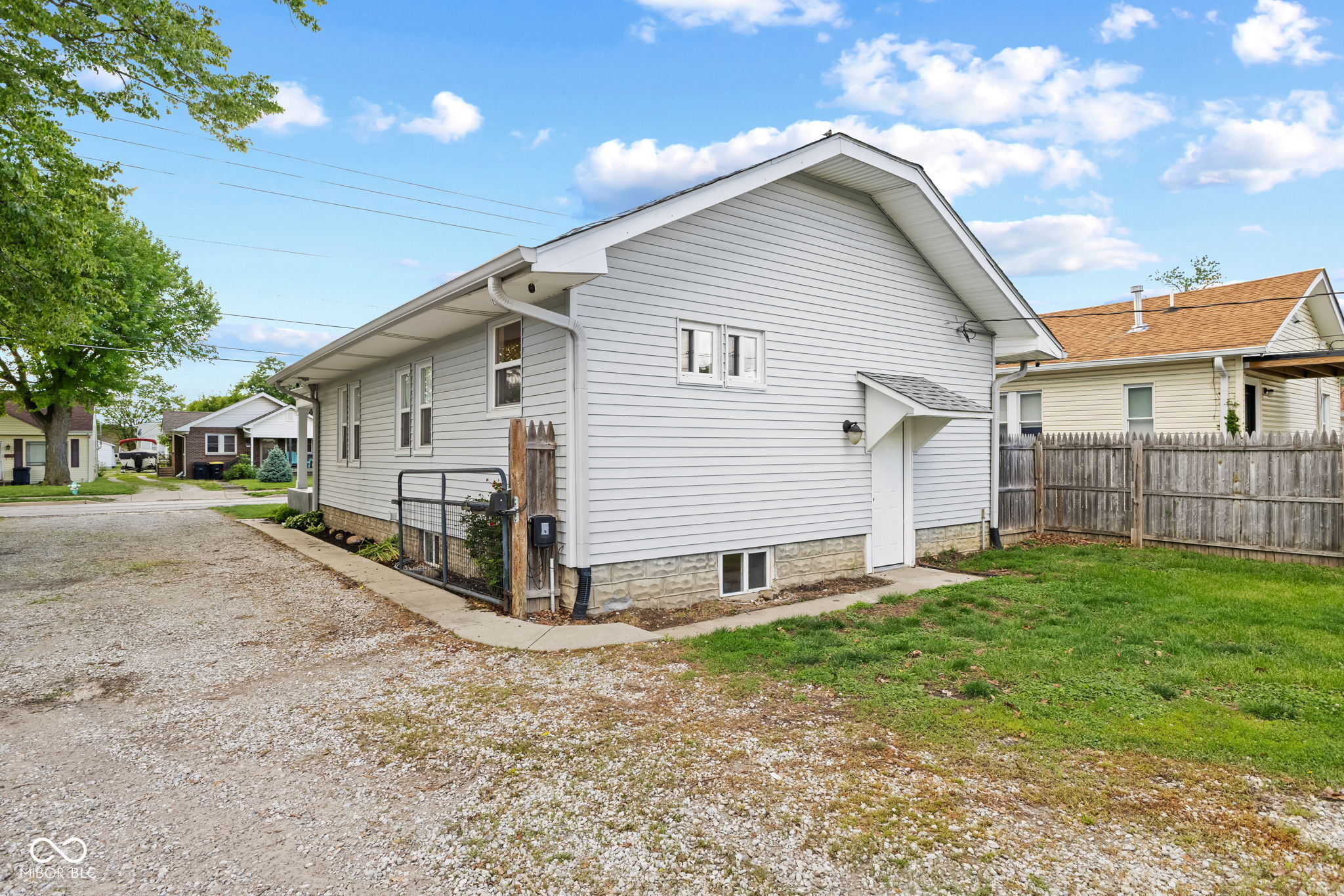 331 N 17th Avenue