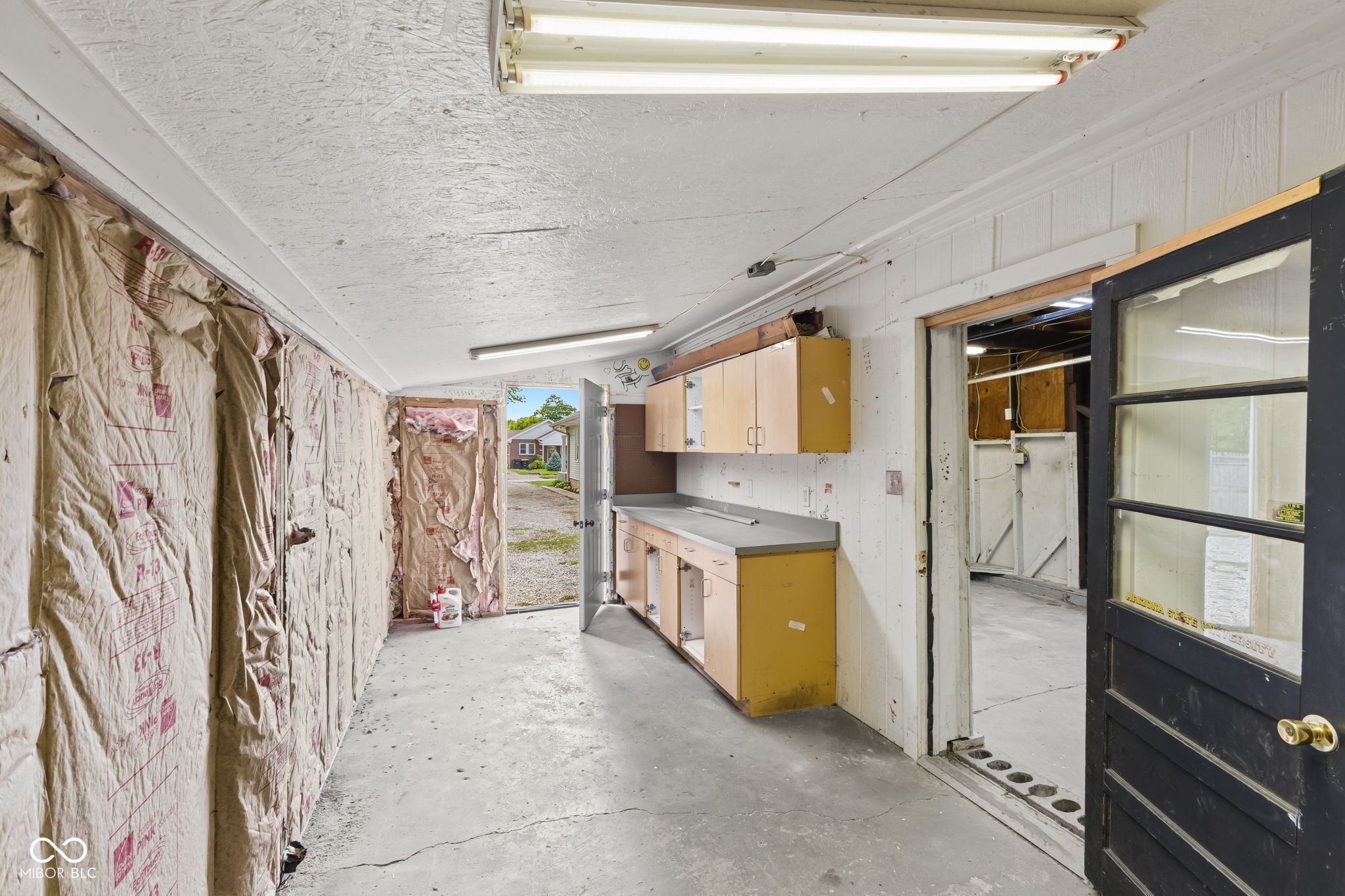 331 N 17th Avenue