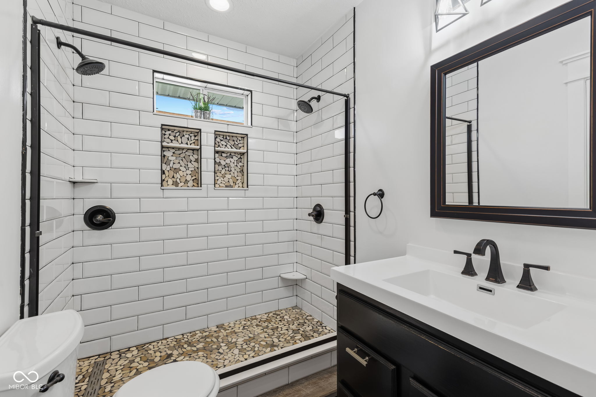 331 N 17th Avenue