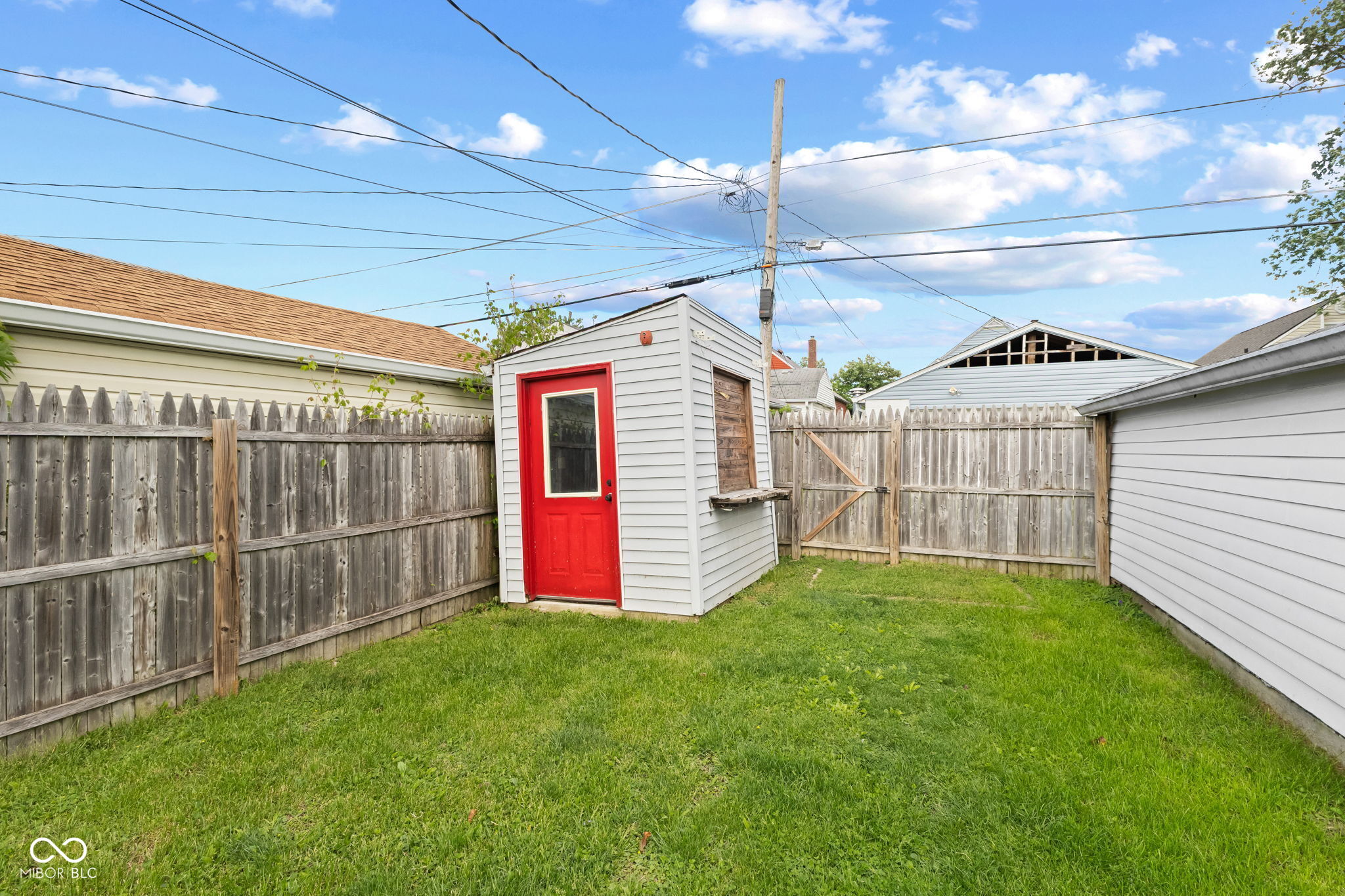 331 N 17th Avenue