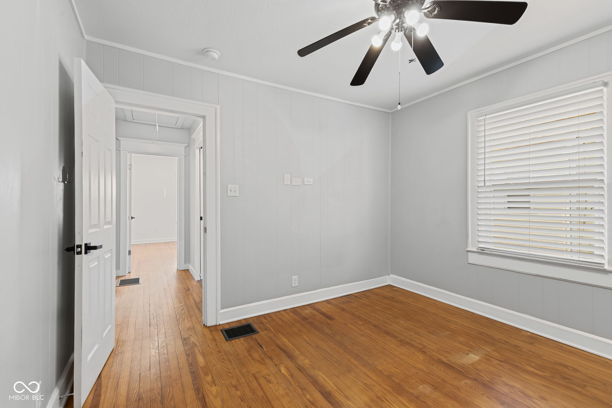 331 N 17th Avenue