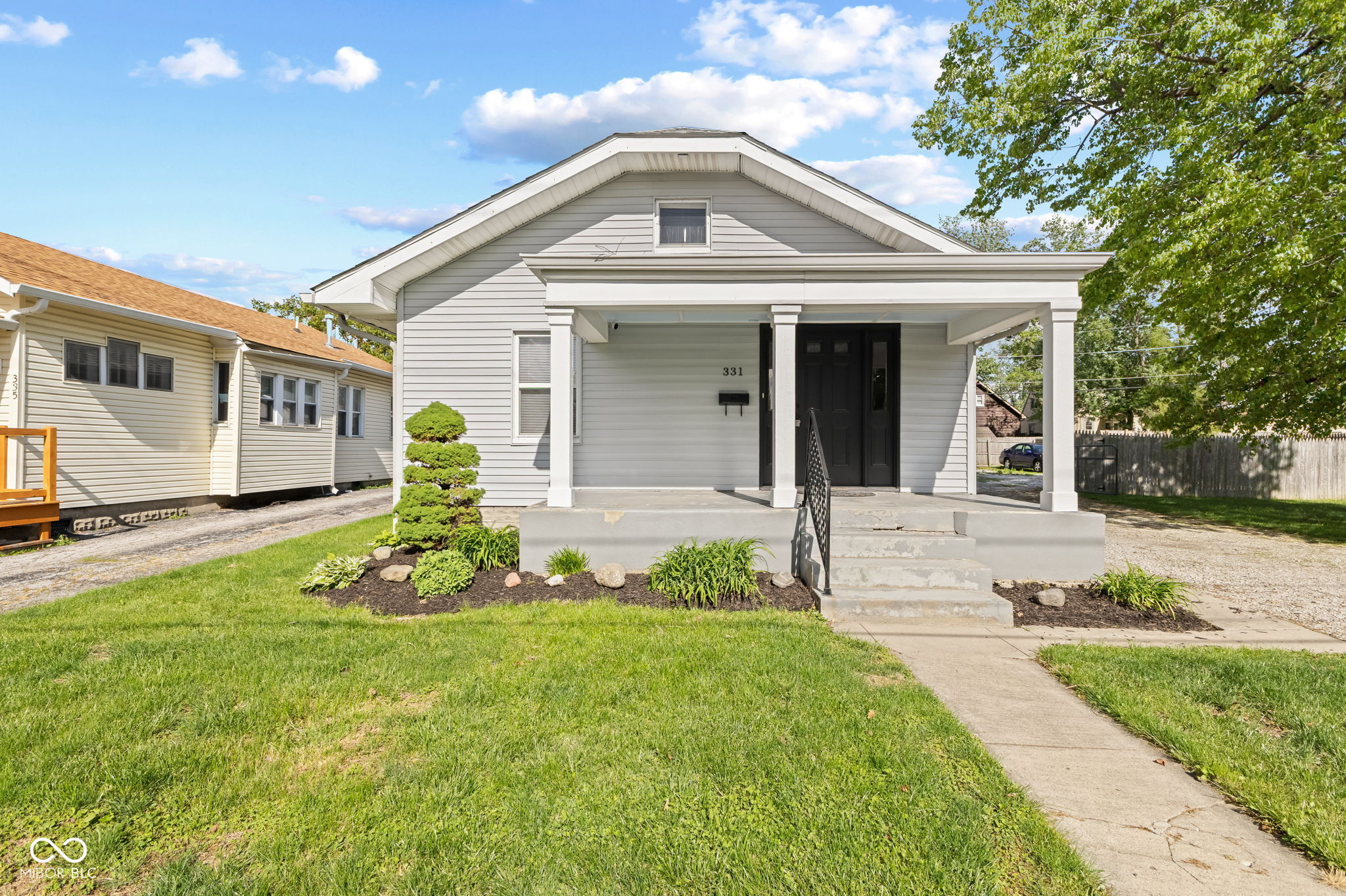 331 N 17th Avenue