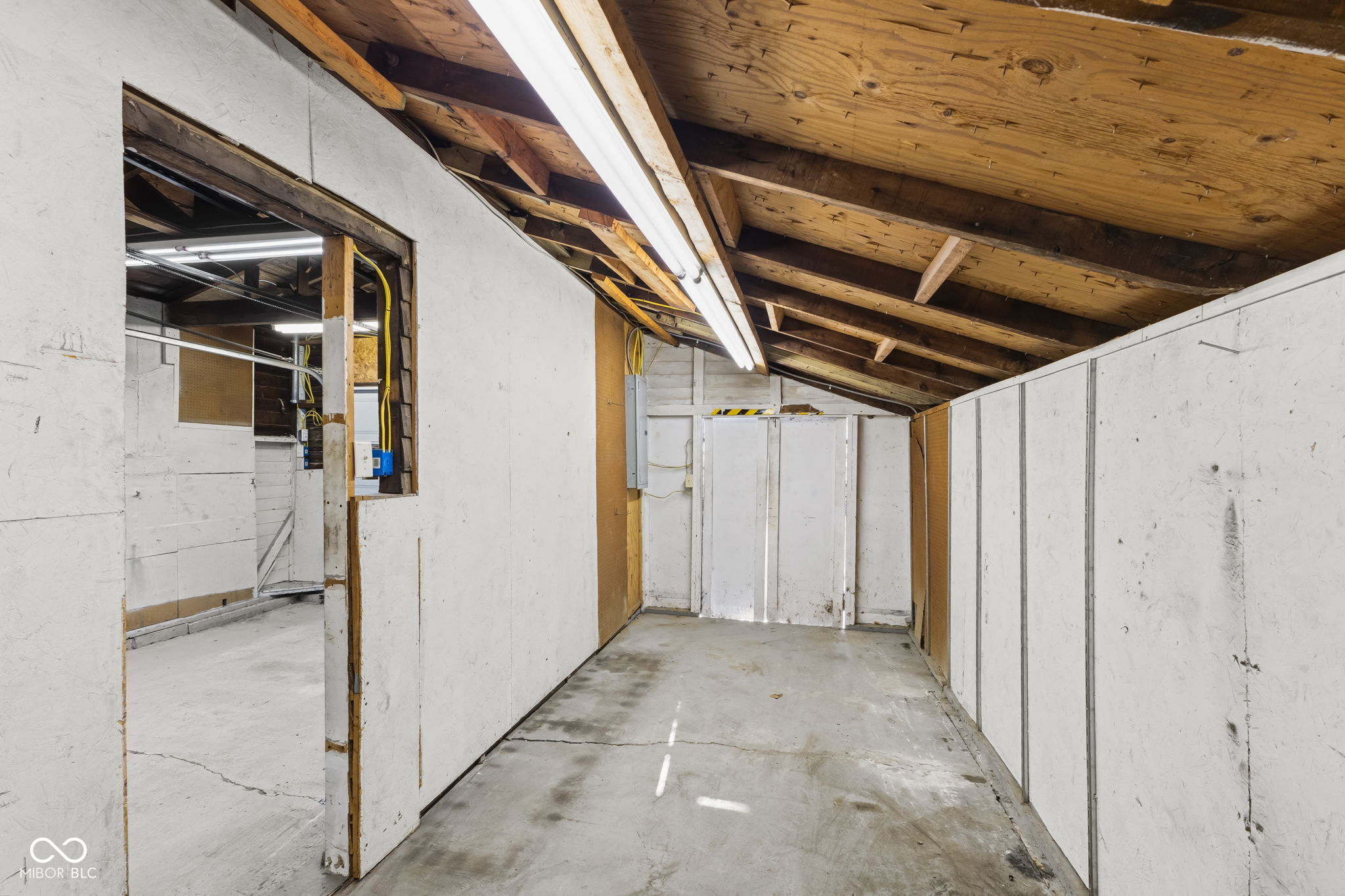 331 N 17th Avenue