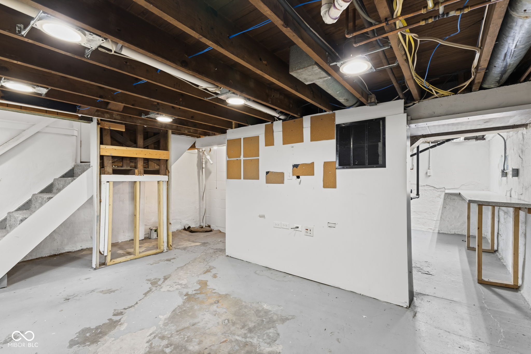 331 N 17th Avenue